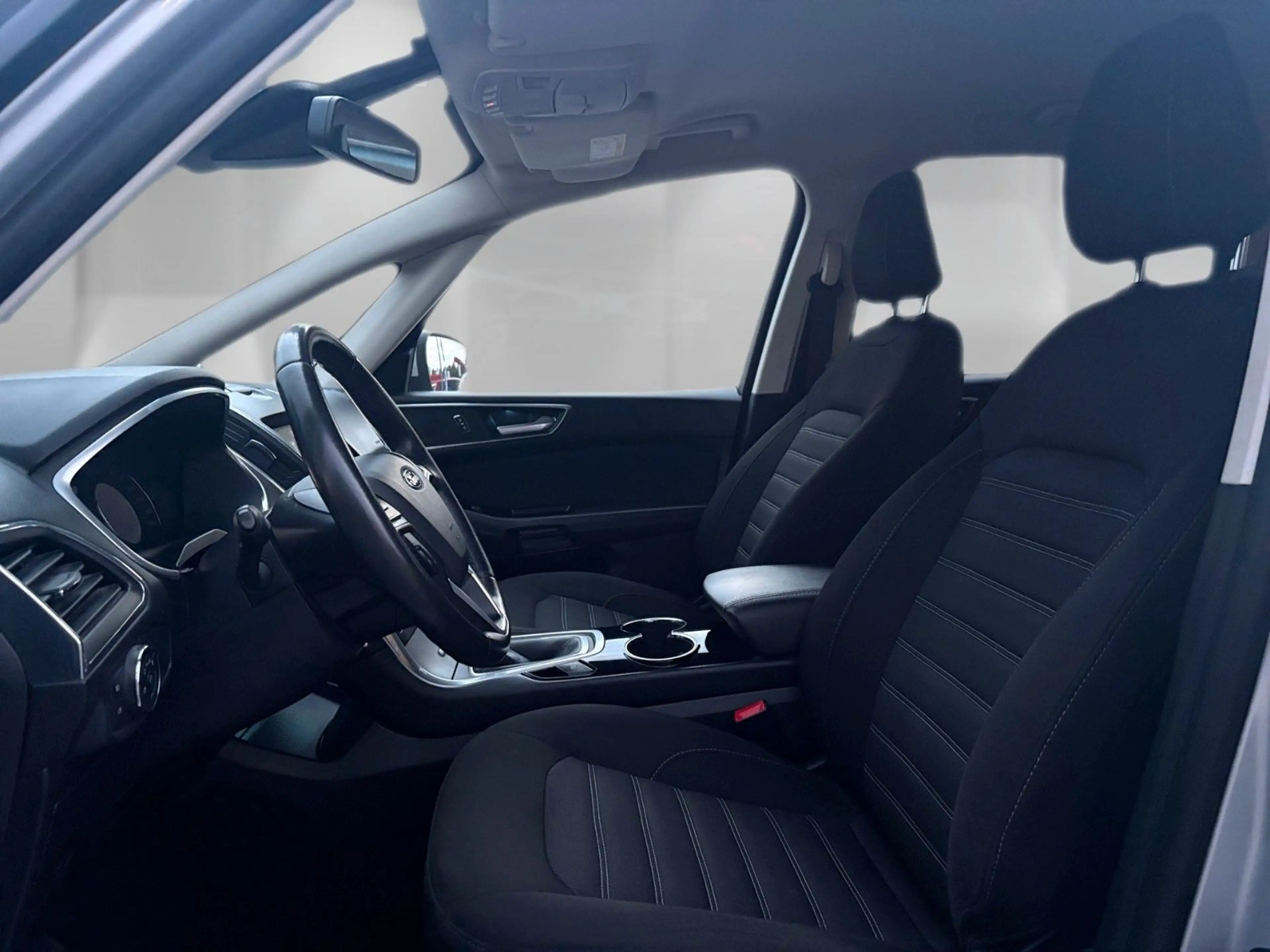 Ford Galaxy Titanium *7-Sitzer* Navi*PDC*SHZ*Carplay* — photo 14