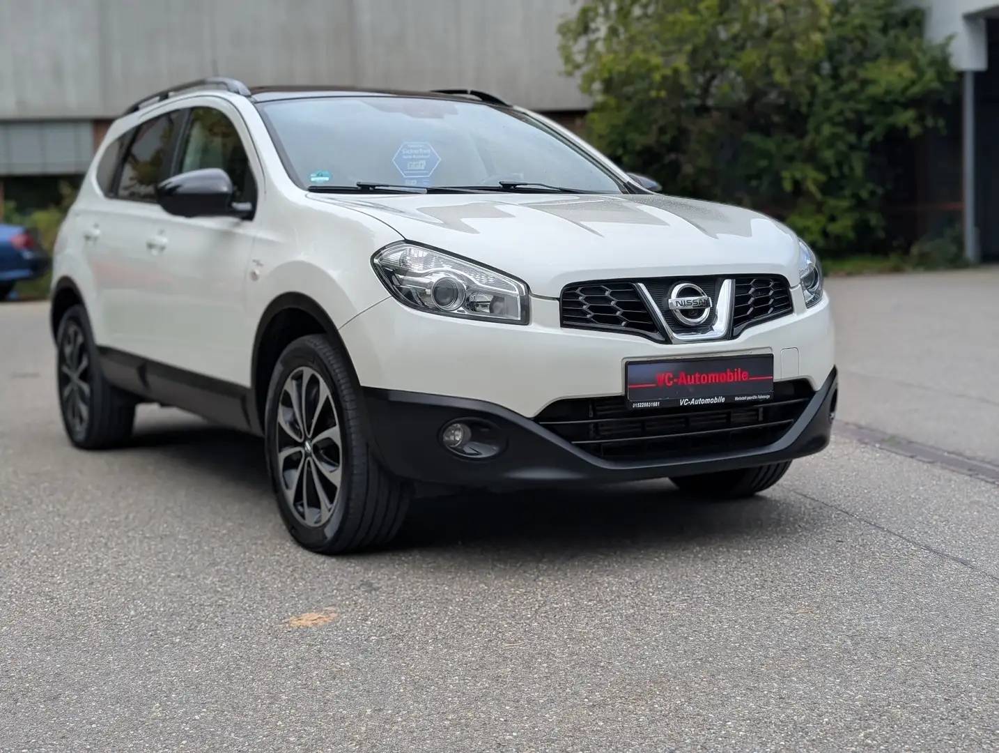 Nissan Qashqai+2 360 Weiß - 2