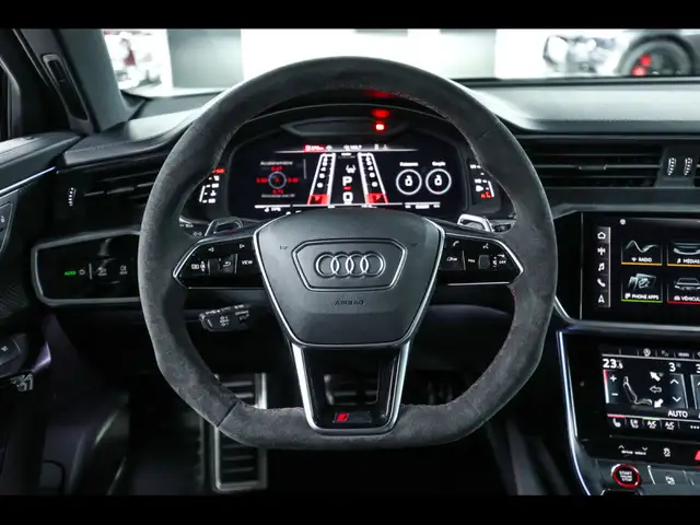 Audi RS6 Avant view 12