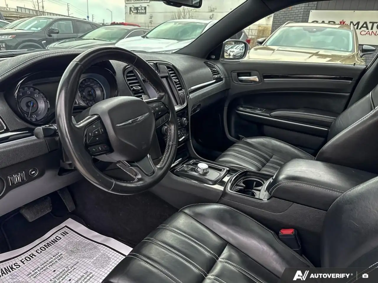 Chrysler 300 снимка Chrysler 300