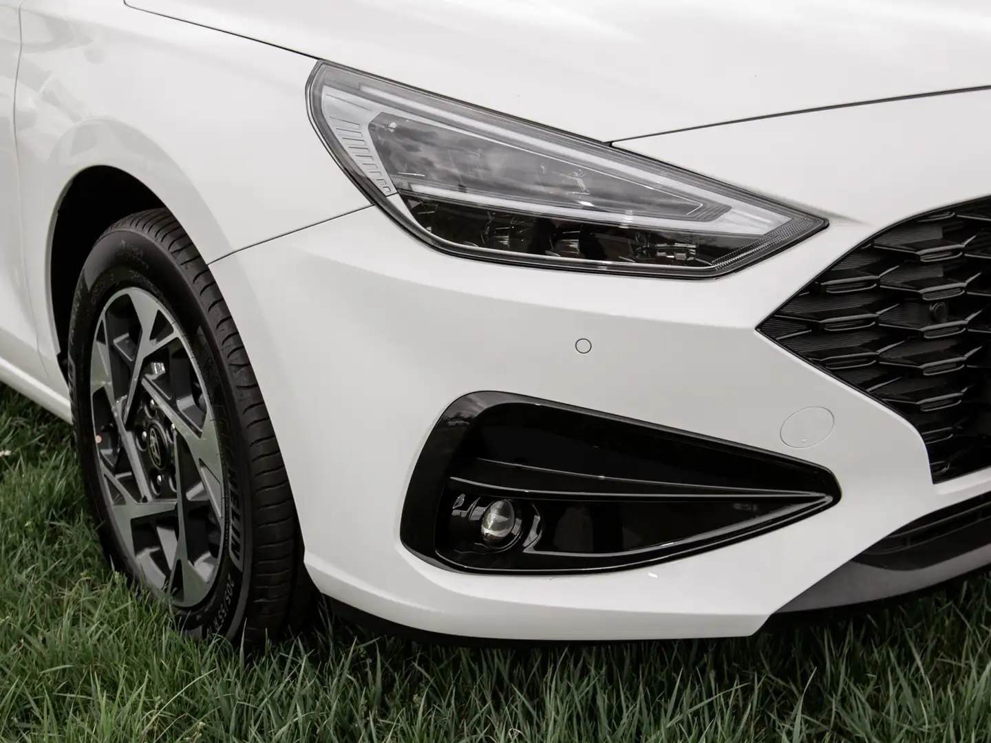Hyundai i30 KOMBI+KAMERA+LED+CARPLAY/ANDROID AUTO+SOFORT Blanc - 2