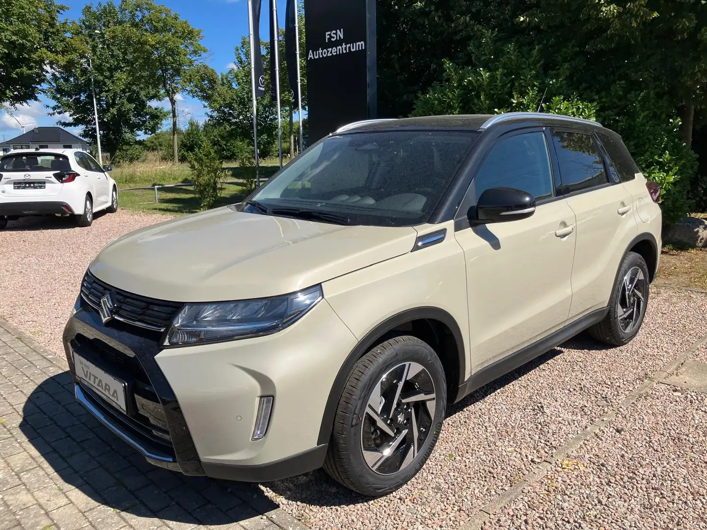 Suzuki Vitara 1.4 COMFORT+ ALLGRIP Beige - 1