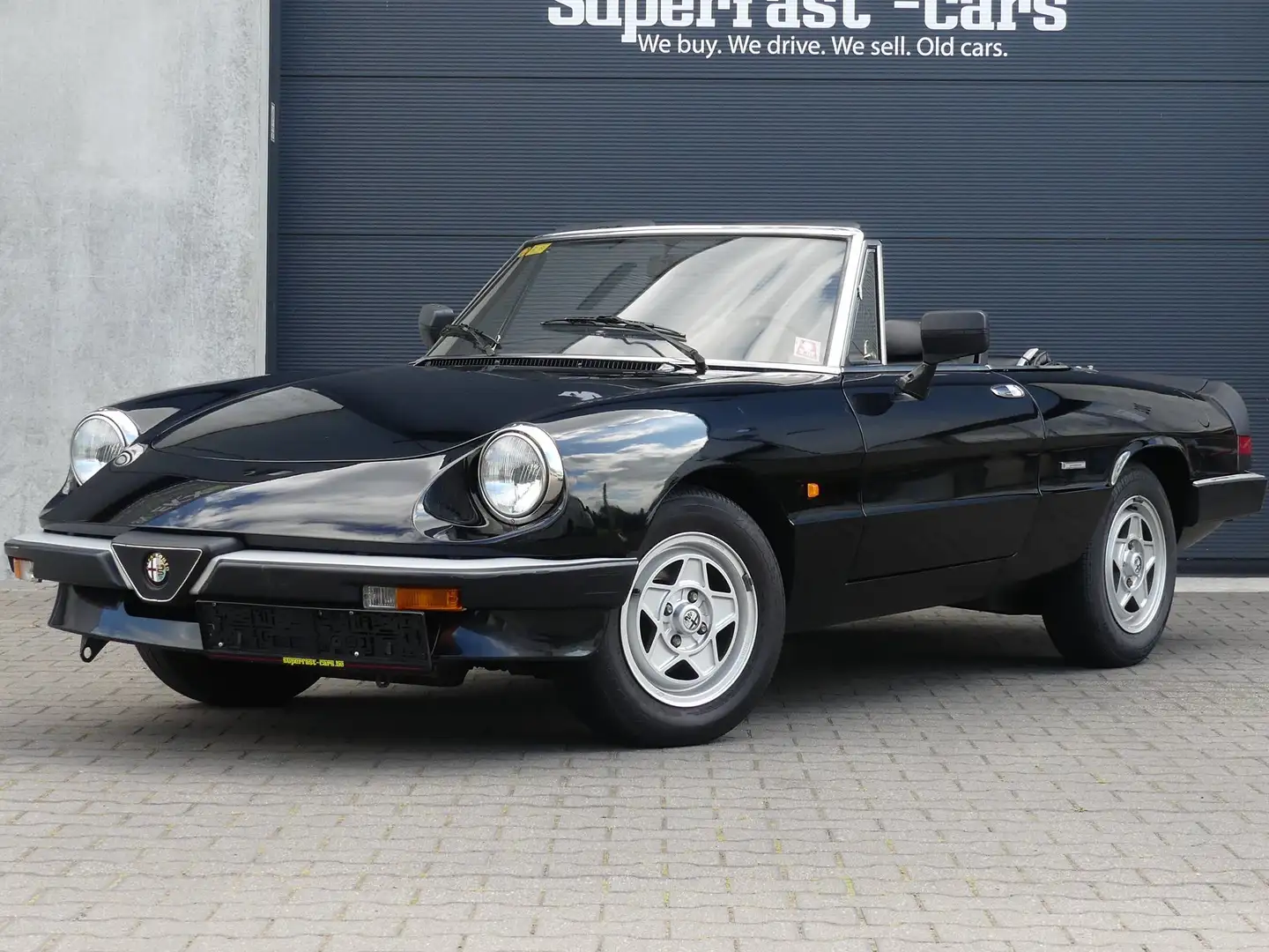 Alfa Romeo Spider Series III Aerodynamica 1600 Noir - 1
