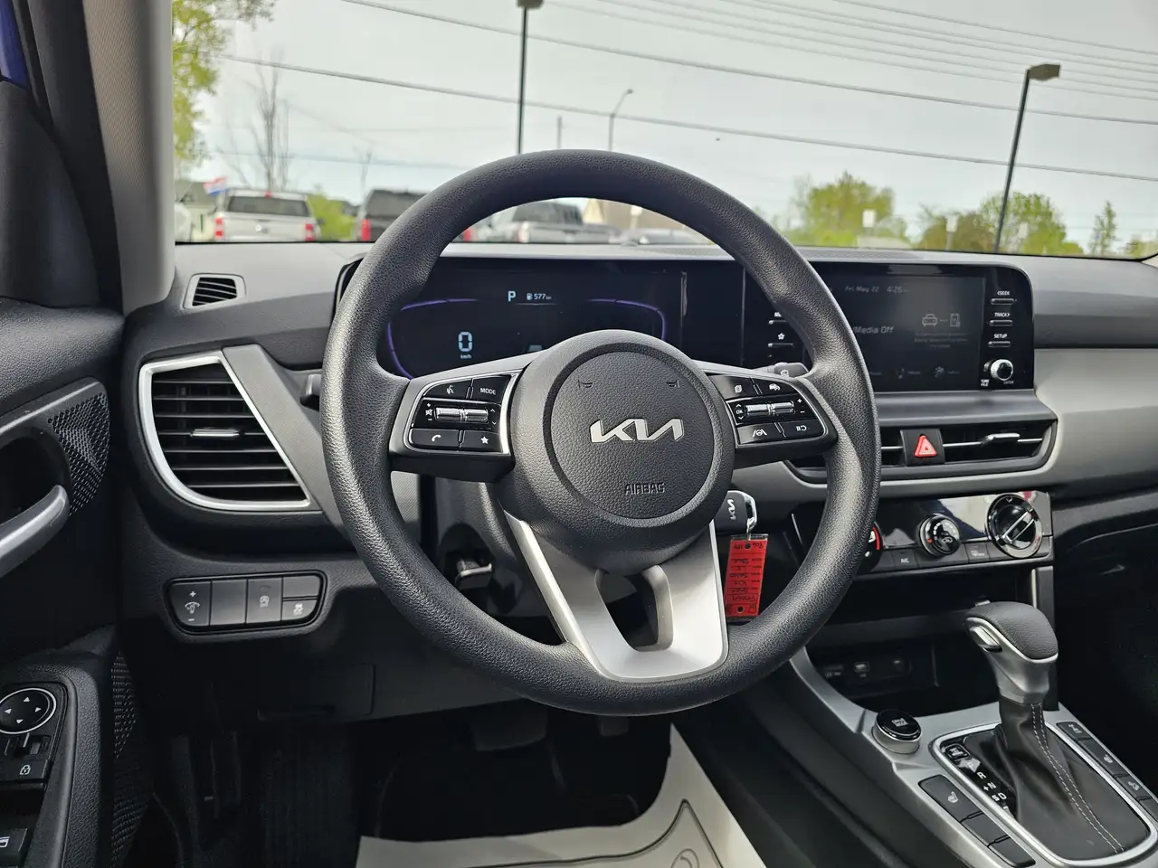 Kia Seltos снимка Kia Seltos