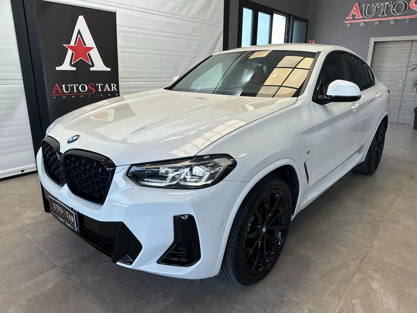 BMW X4 xdrive20d mhev 48V Msport Weiß - 1