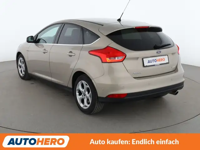 Ford Focus view 4