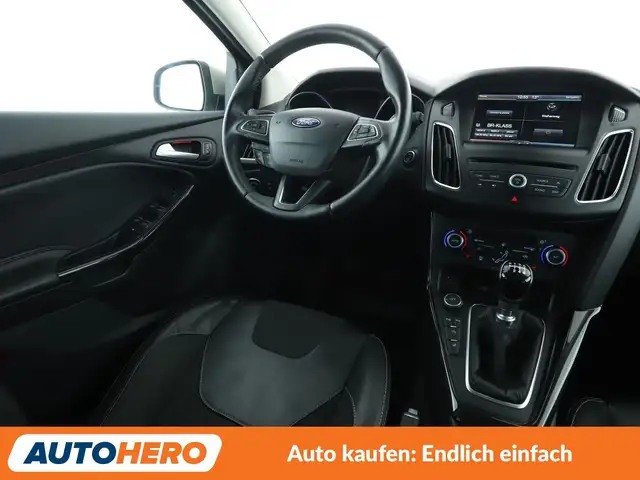 Ford Focus view 13