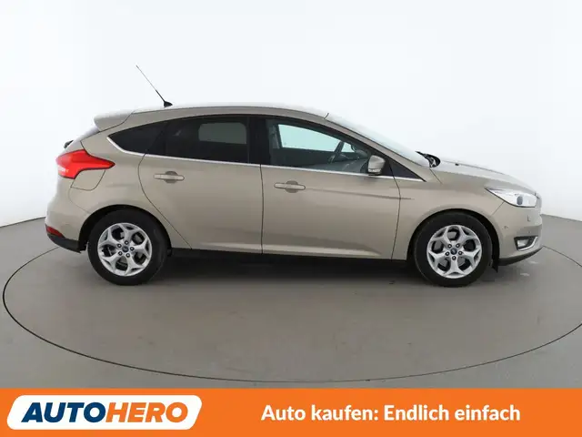 Ford Focus view 7