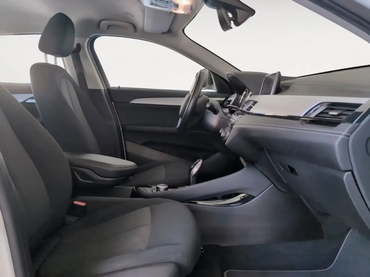 2023 BMW X2 sDrive 18iA, photograph 12