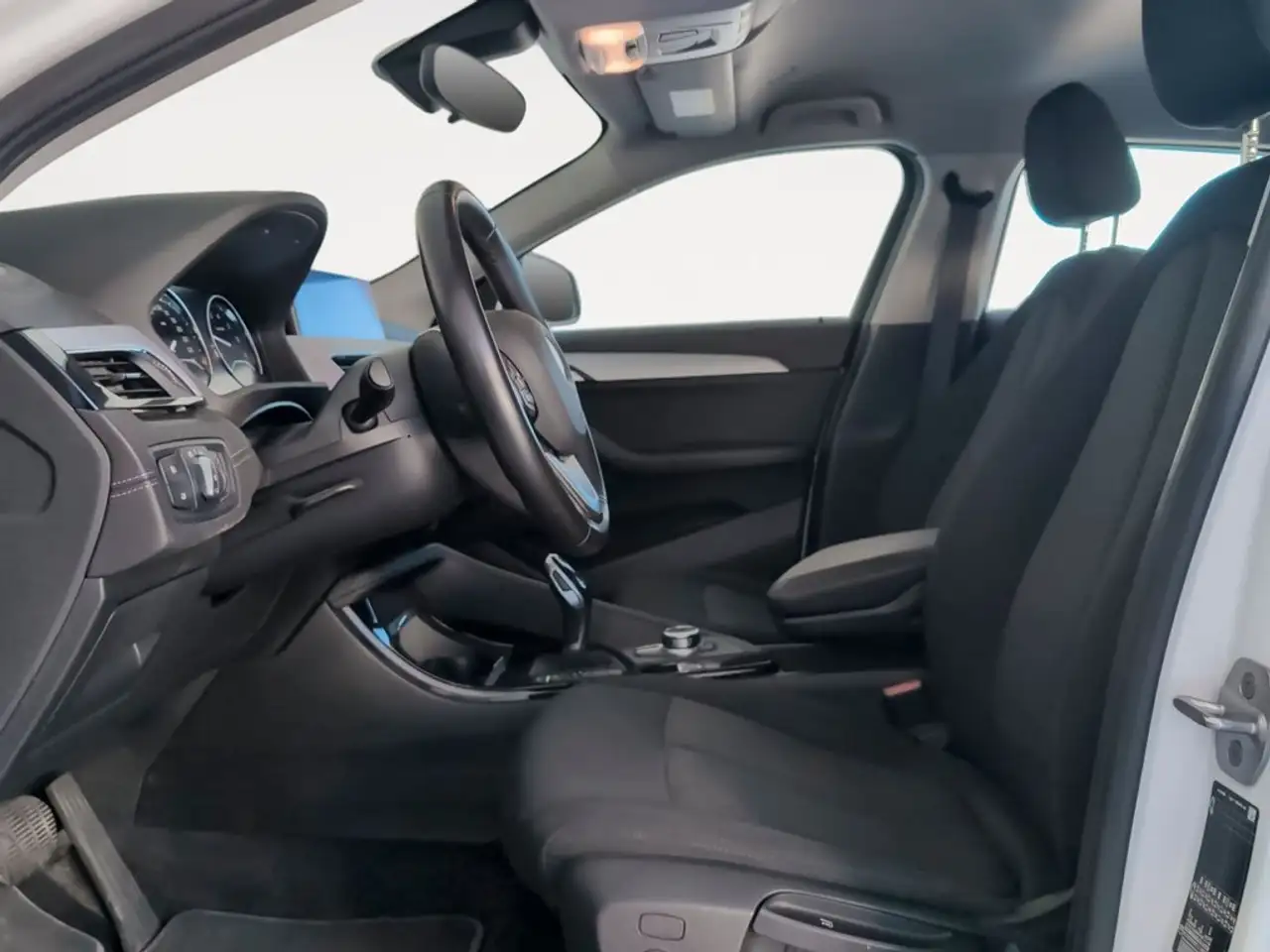 2023 BMW X2 sDrive 18iA, photograph 10