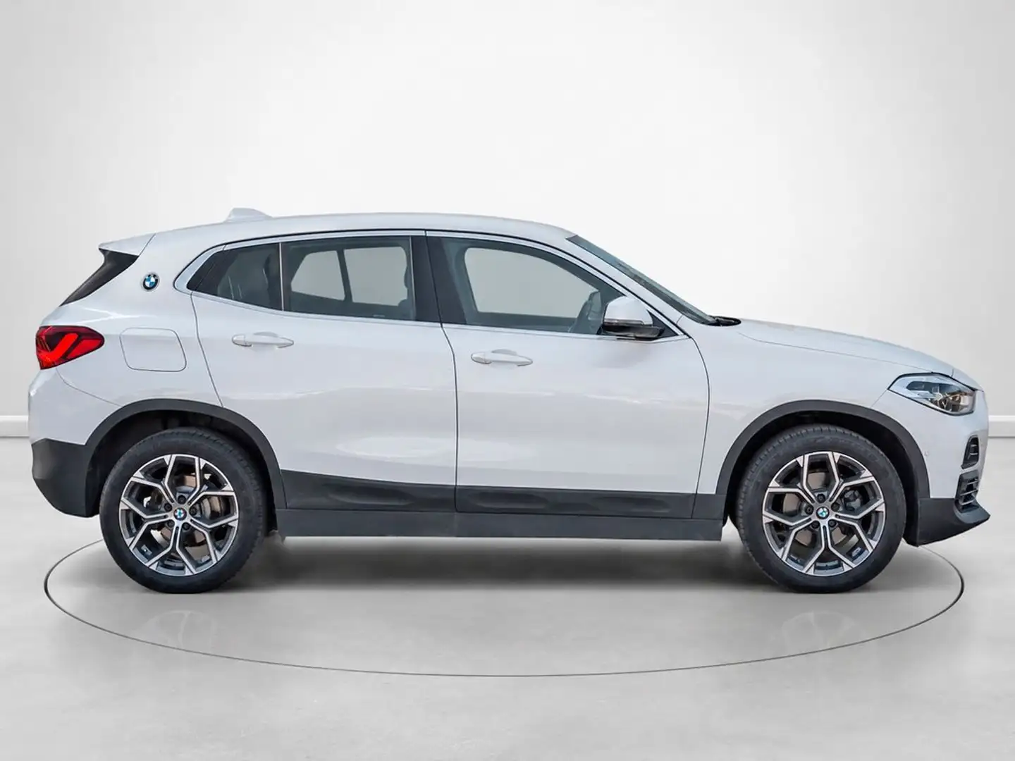 BMW X2 sDrive 18iA Blanco - 2