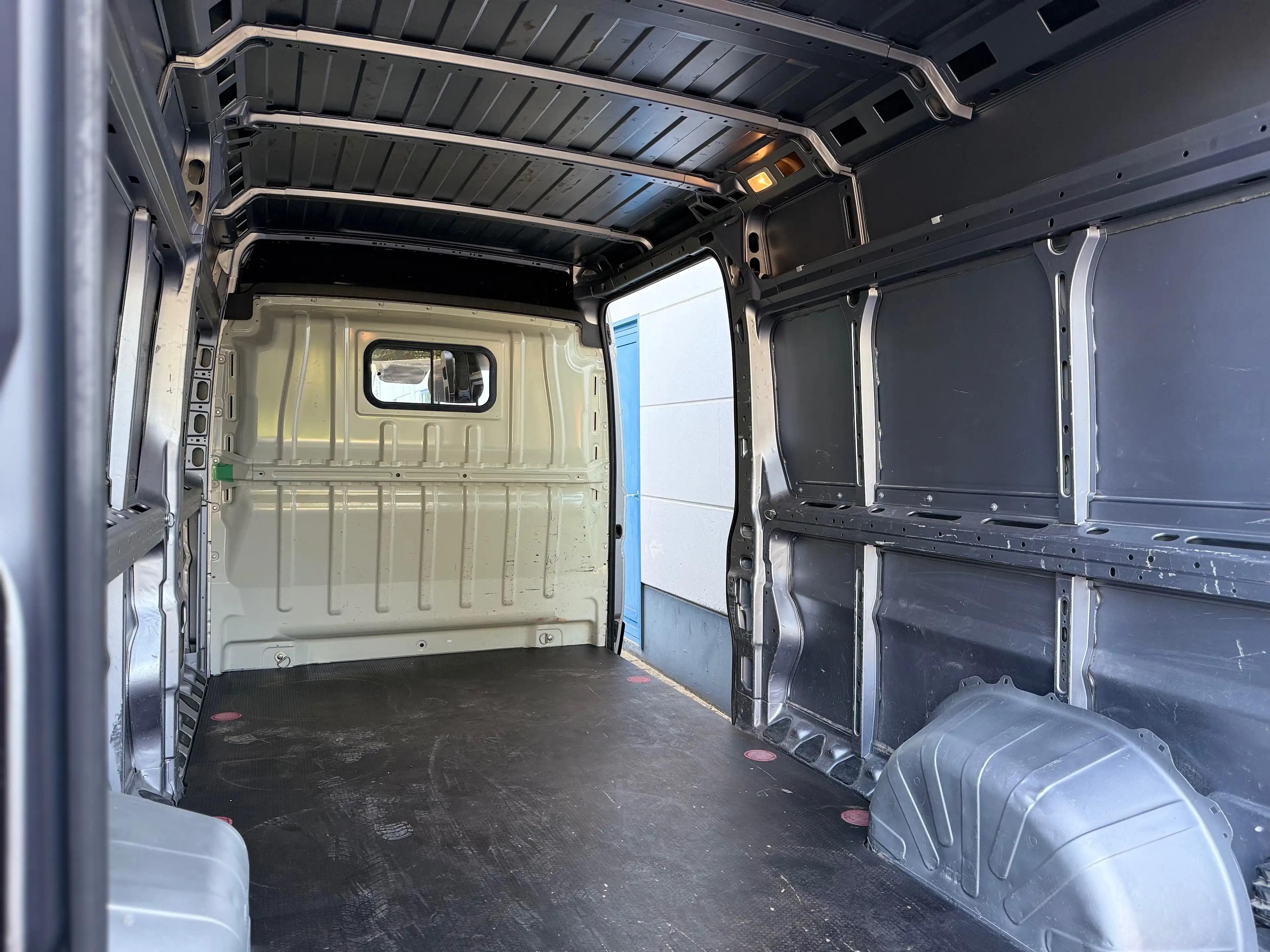 Citroen Jumper 2.2 BlueHDi L3H2 Easy Pack 2Cab S/S — photo 4