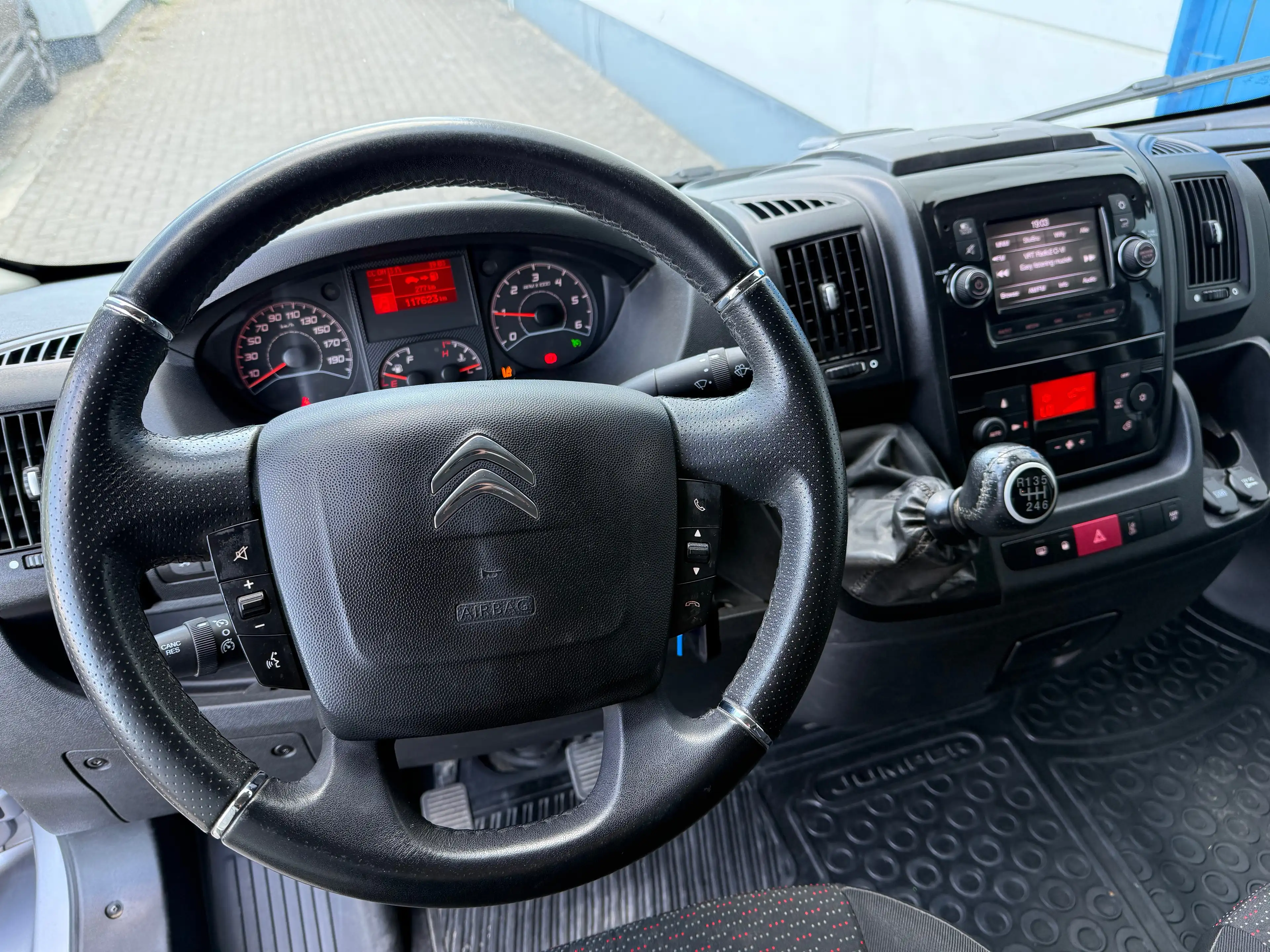 Citroen Jumper 2.2 BlueHDi L3H2 Easy Pack 2Cab S/S — photo 6