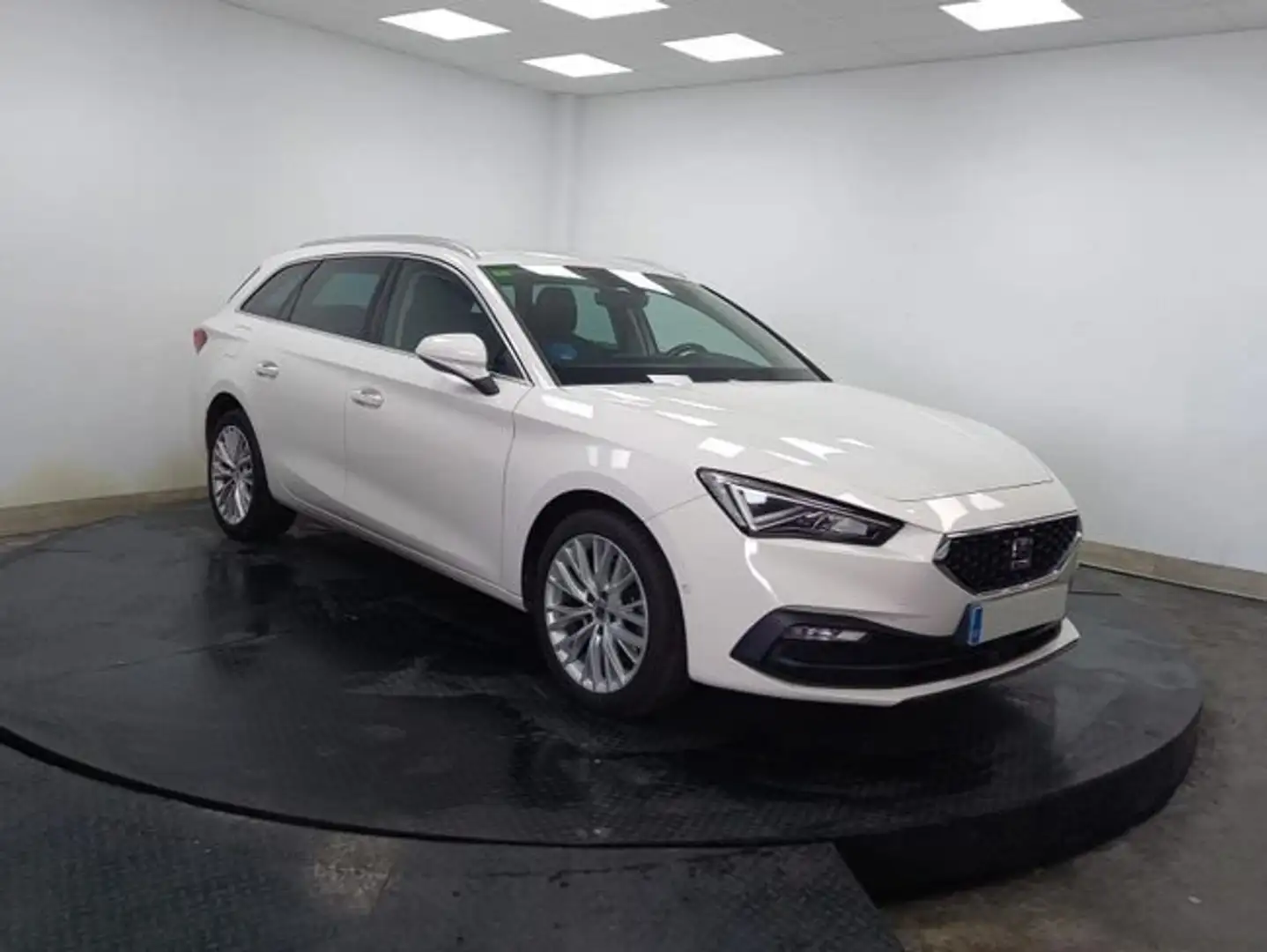 SEAT Leon 1.4 TSI e-Hybrid S&S Xcellence DSG-6 204 Blanco - 2