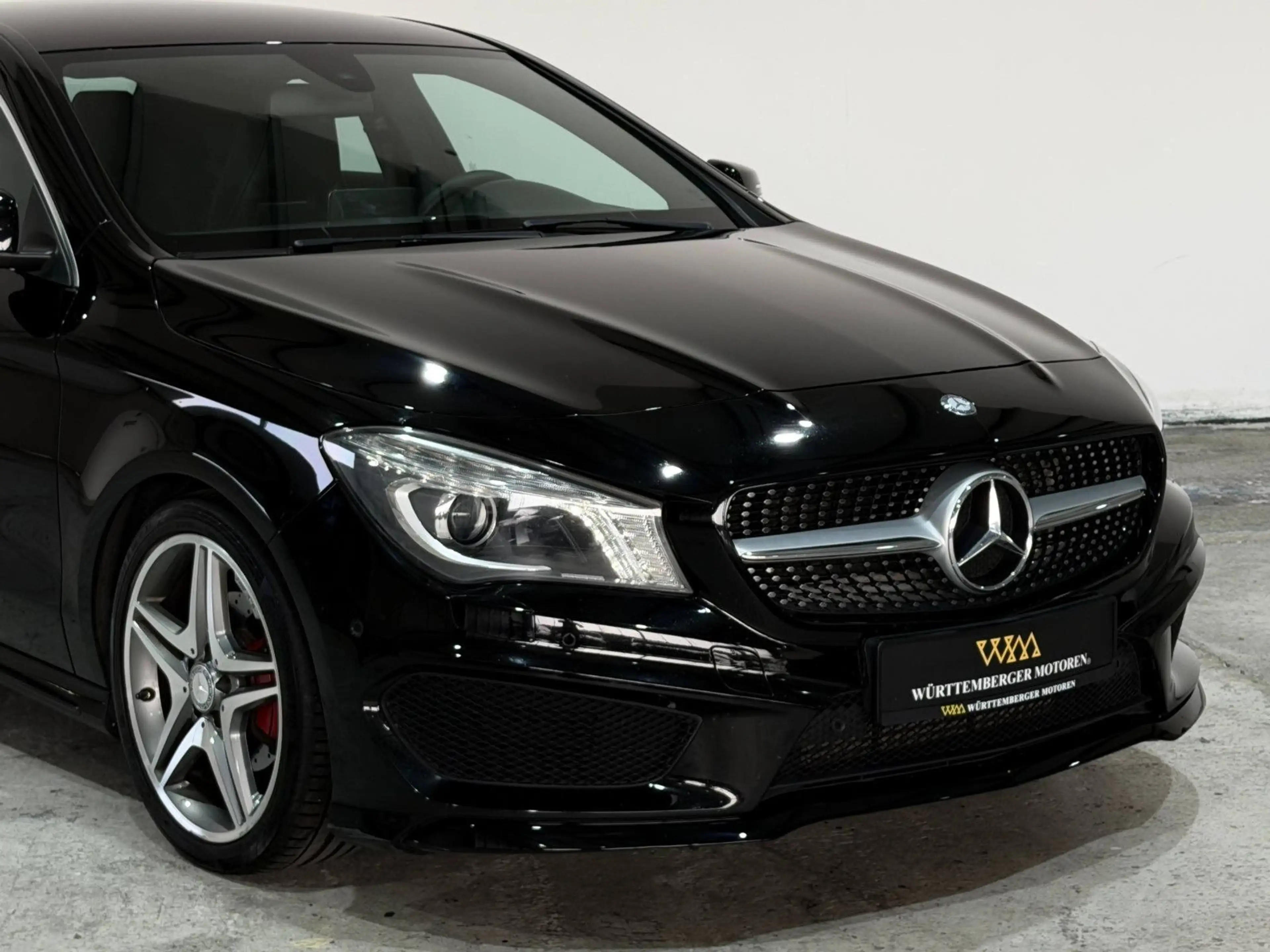 Mercedes-Benz CLA 180 Street Style*AMG-LINE*Bi-XENON*NAVI*LED* — photo 12