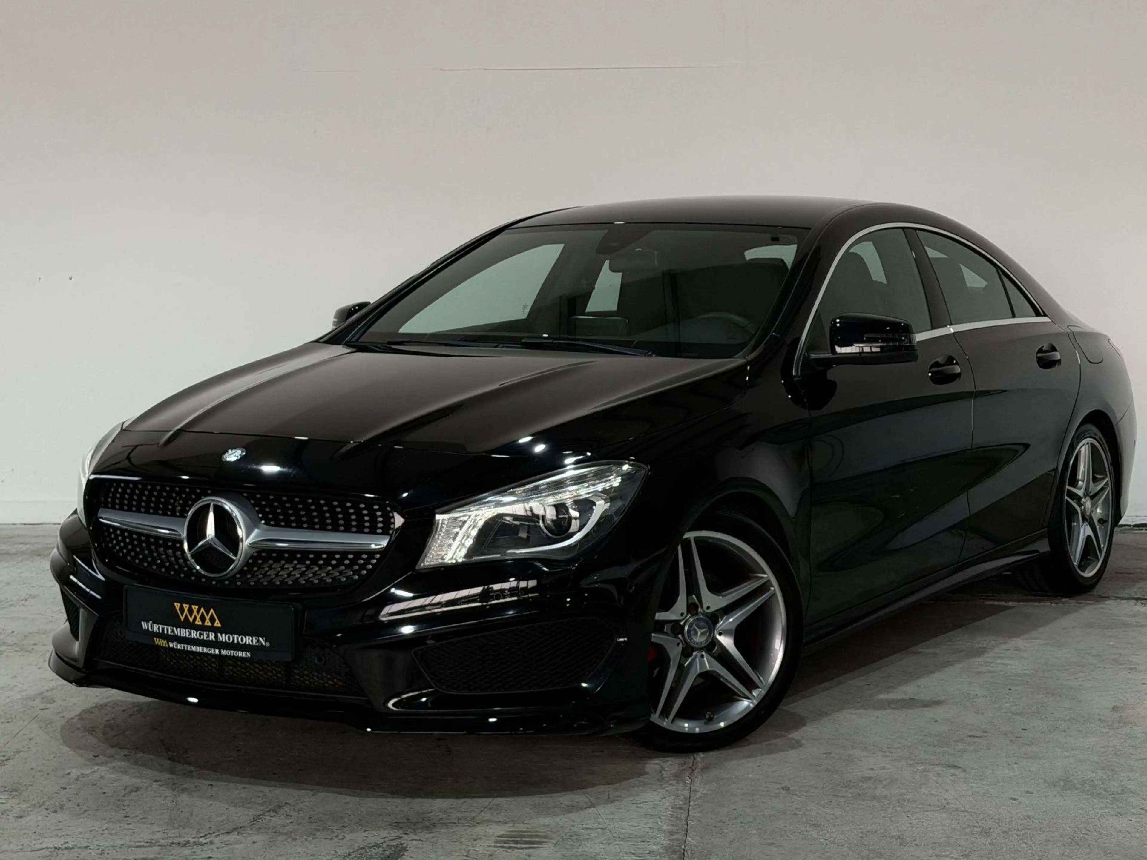 Mercedes-Benz CLA 180 Street Style*AMG-LINE*Bi-XENON*NAVI*LED* — photo 9