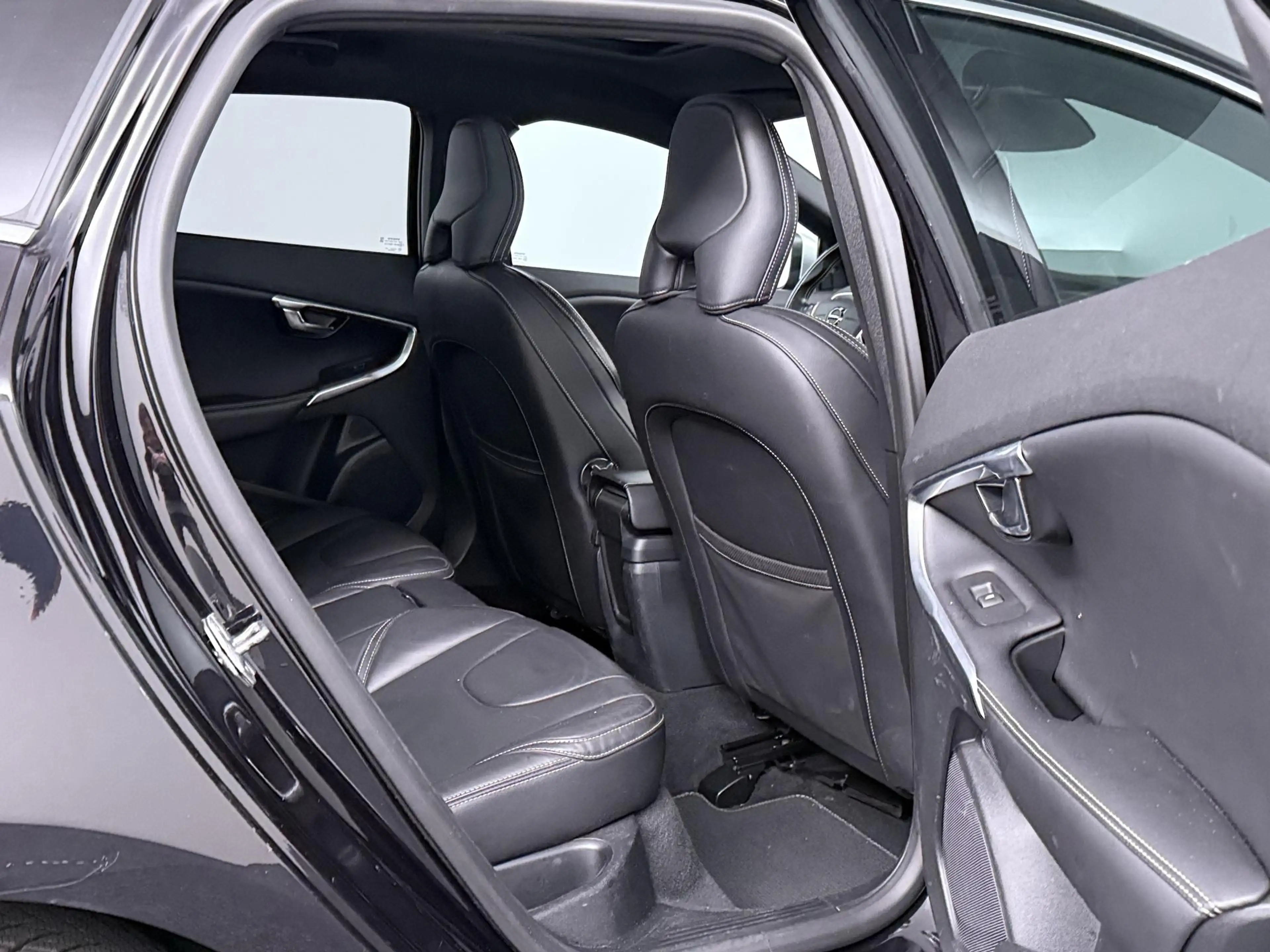 Volvo V40 1.5 T3 Polar+ Sport Automaat ACC | Panodak | Leder — photo 35