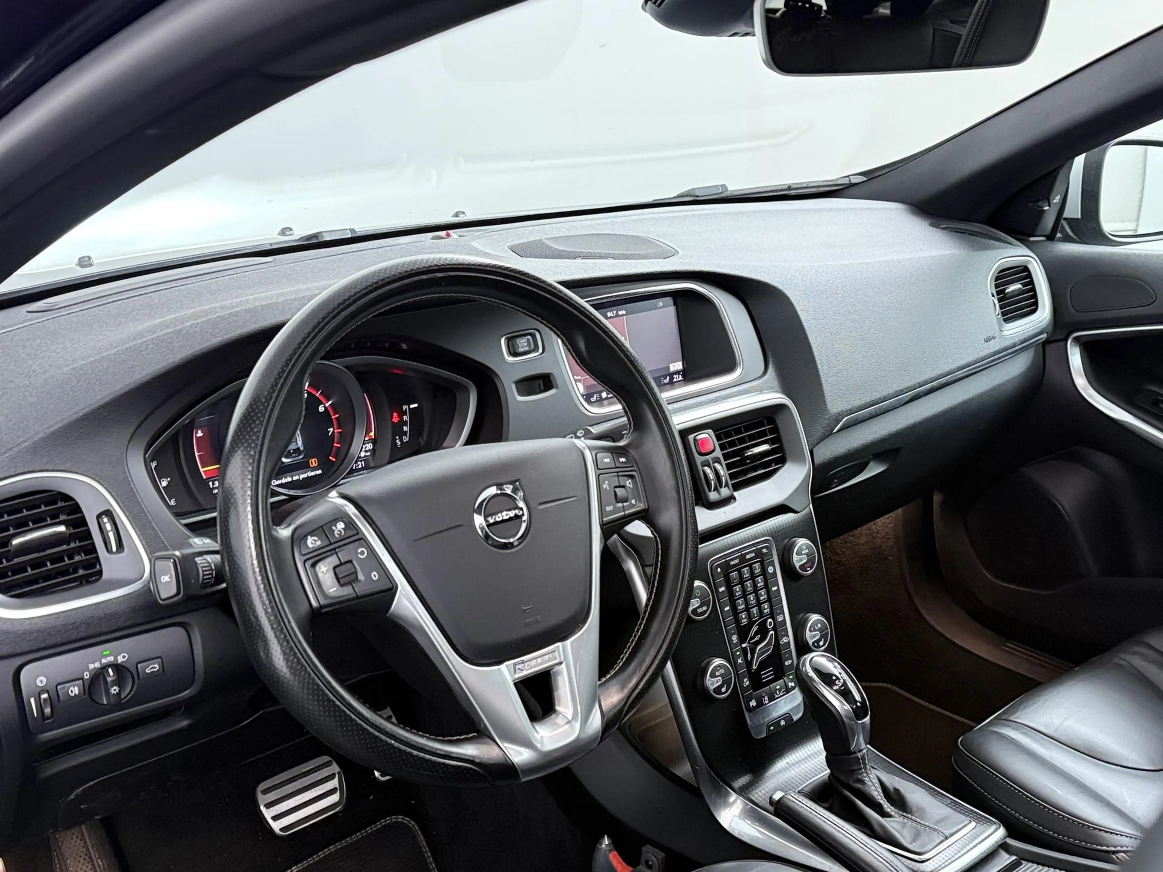 Volvo V40 1.5 T3 Polar+ Sport Automaat ACC | Panodak | Leder — photo 3