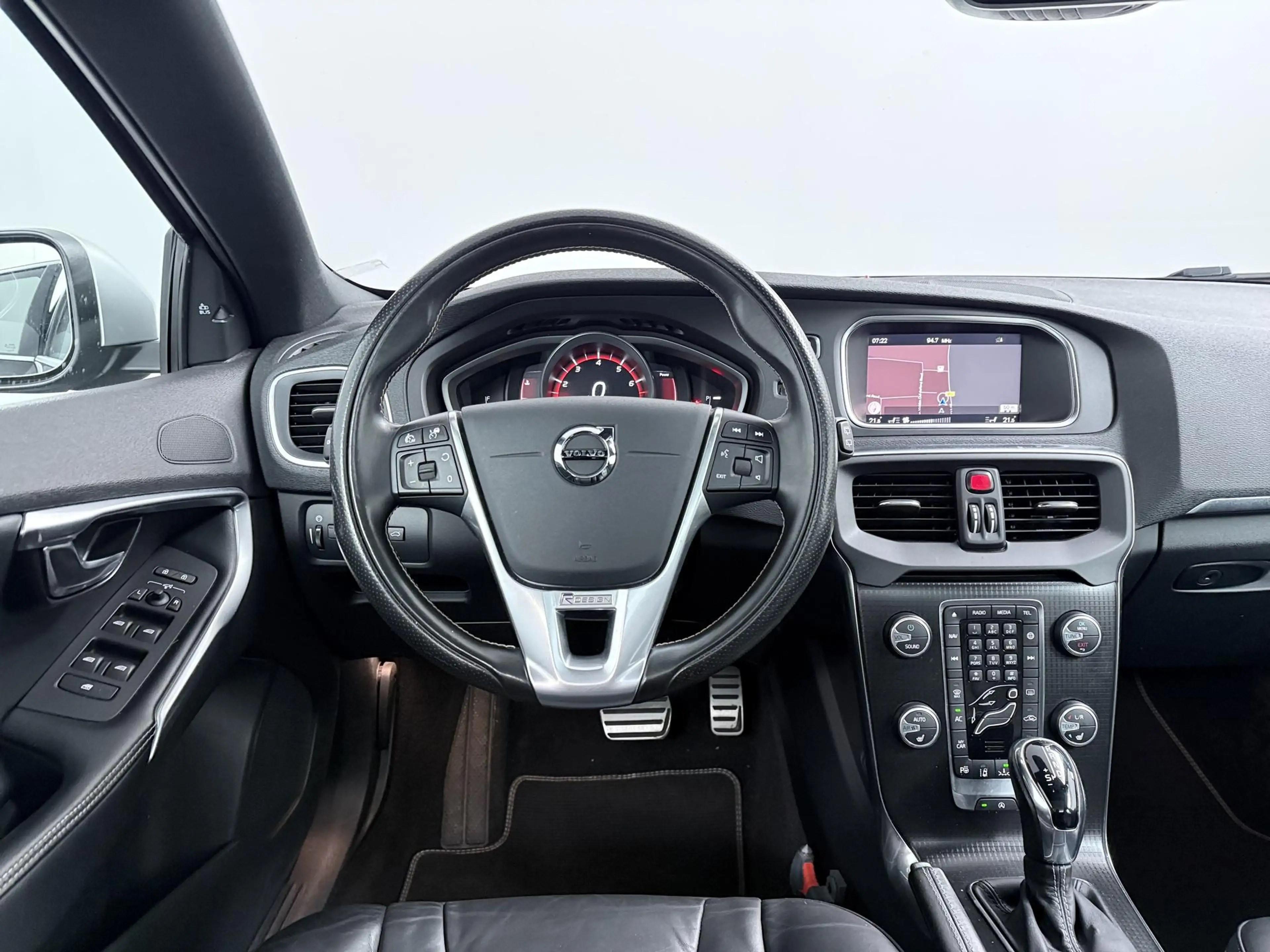 Volvo V40 1.5 T3 Polar+ Sport Automaat ACC | Panodak | Leder — photo 31
