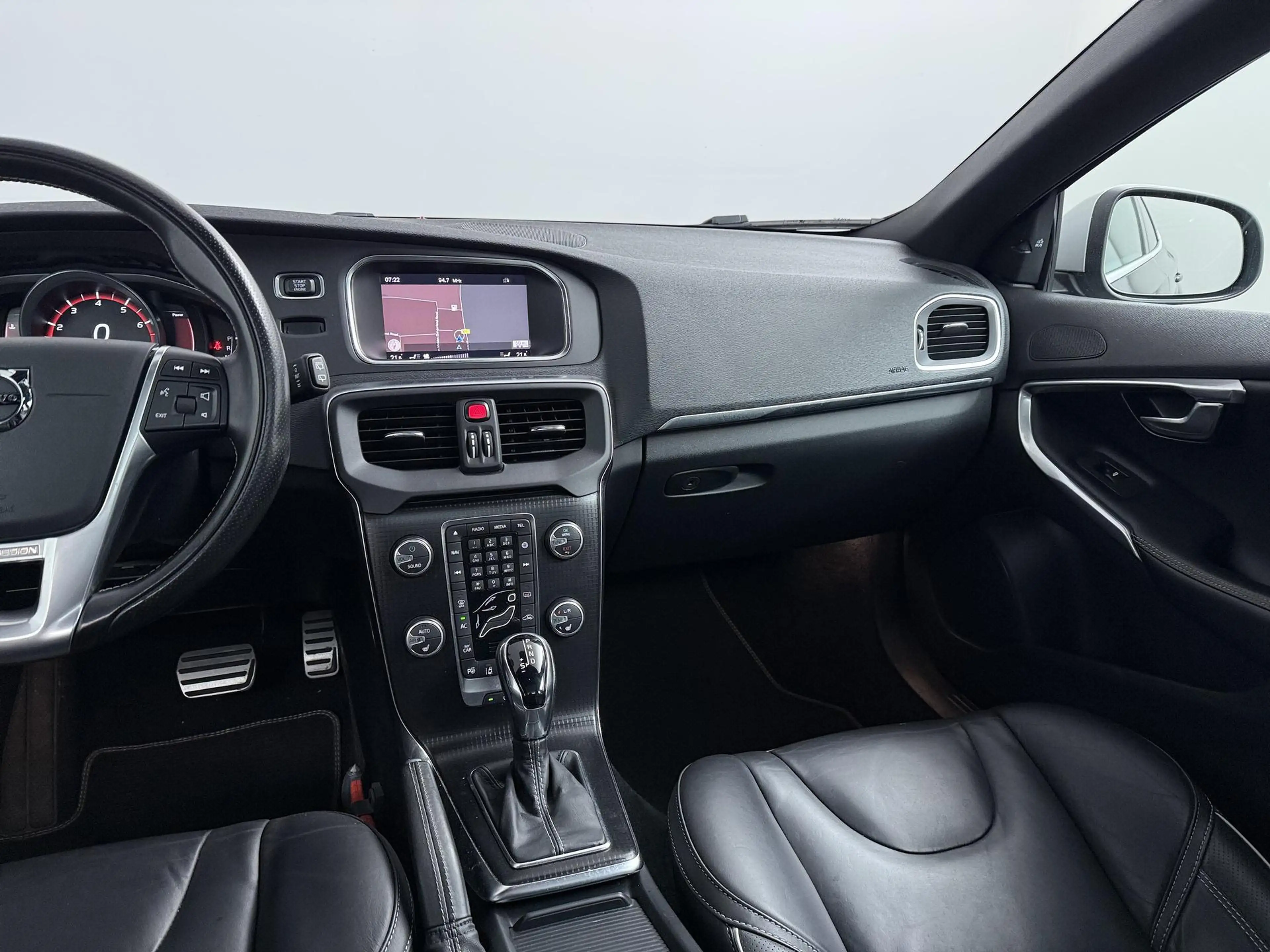 Volvo V40 1.5 T3 Polar+ Sport Automaat ACC | Panodak | Leder — photo 32