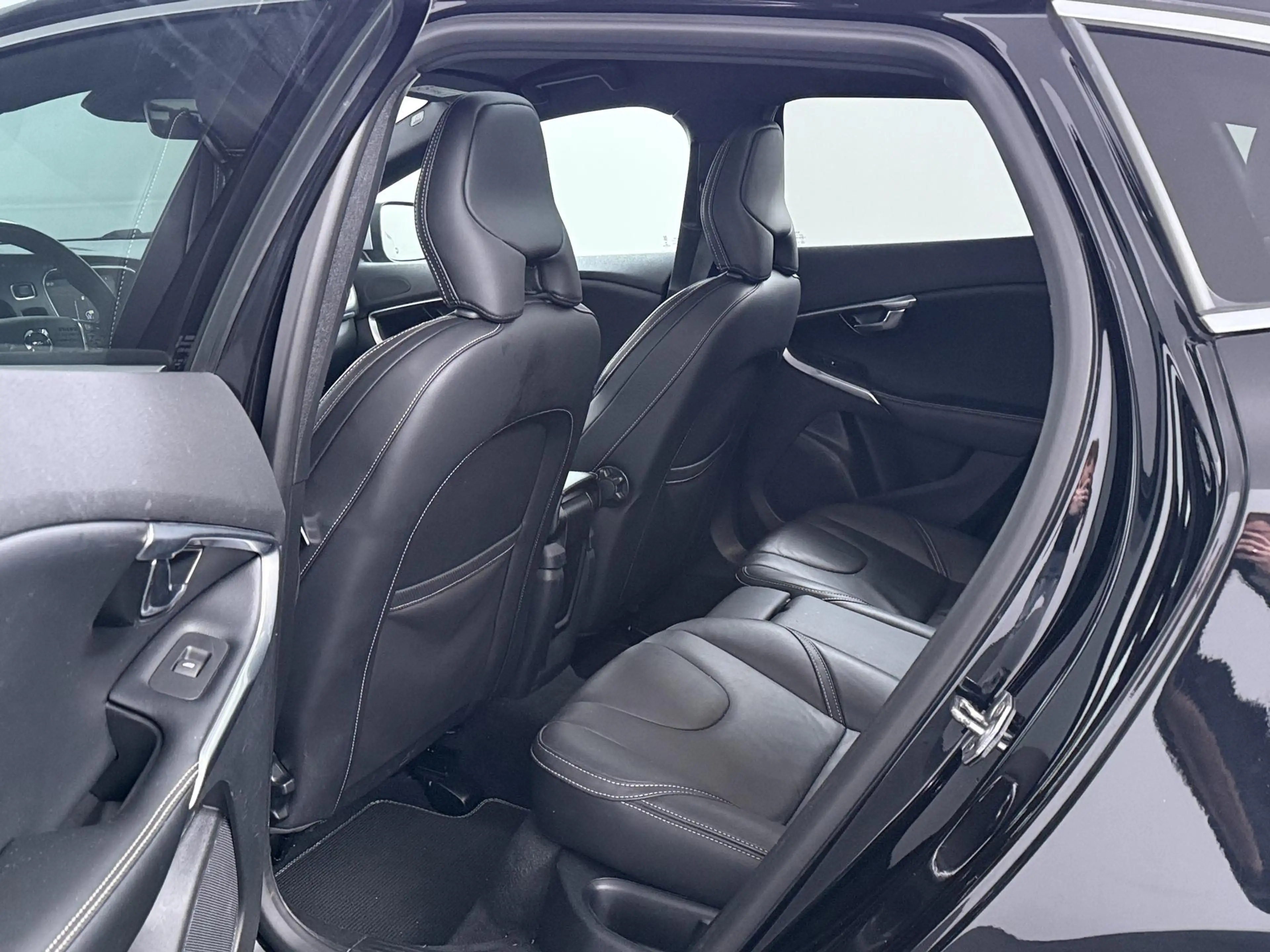 Volvo V40 1.5 T3 Polar+ Sport Automaat ACC | Panodak | Leder — photo 7