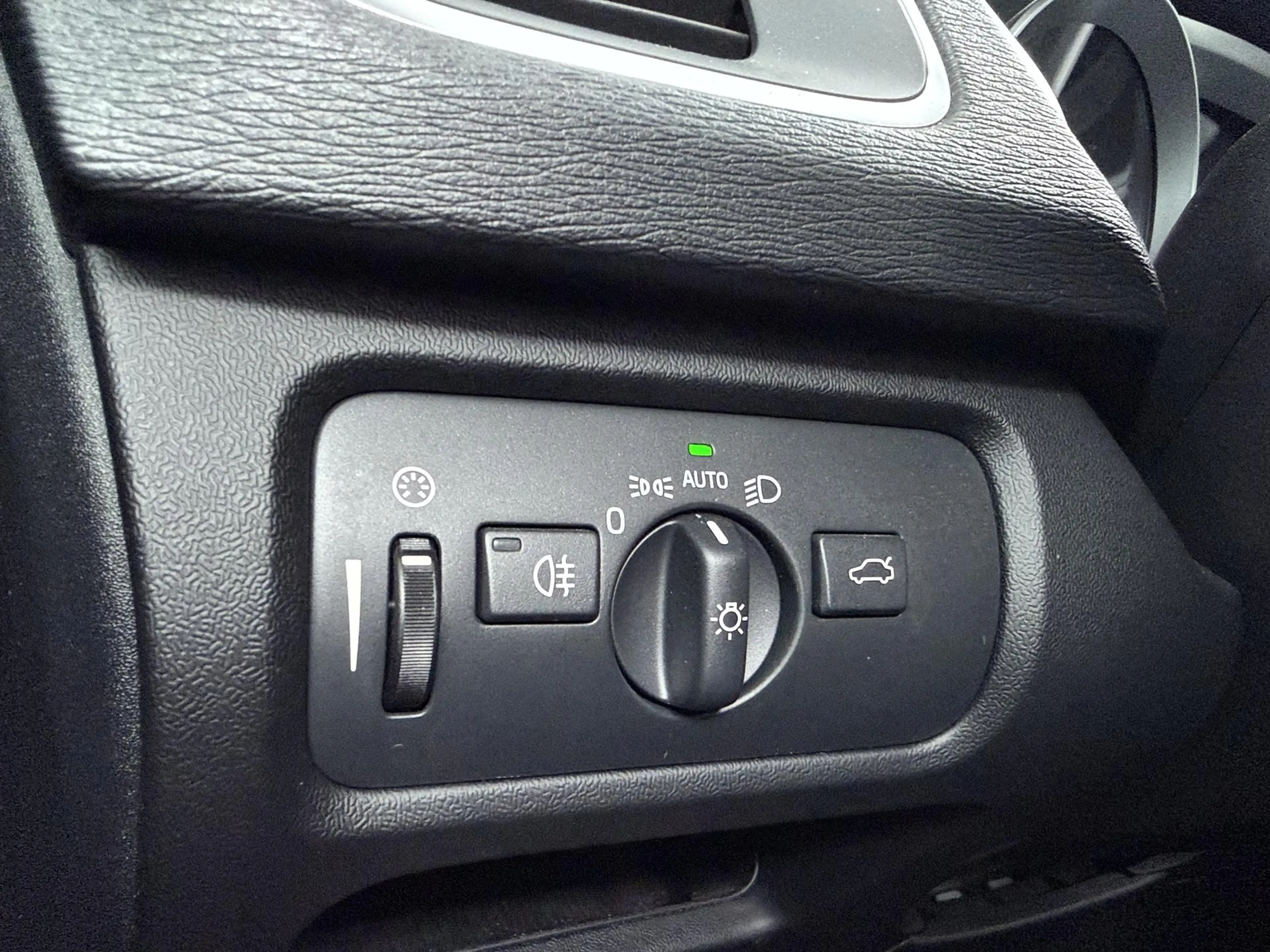 Volvo V40 1.5 T3 Polar+ Sport Automaat ACC | Panodak | Leder — photo 16