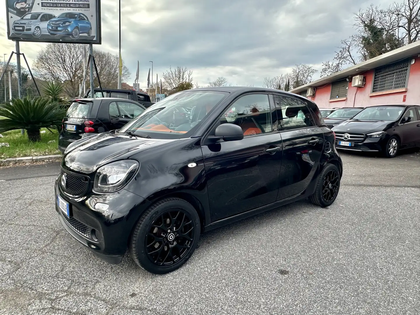 smart forFour 90 0.9 Turbo twinamic Passion Sport Edition Unipro Noir - 1