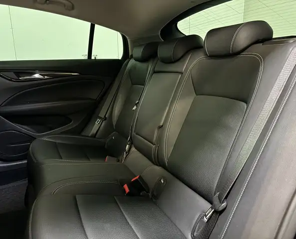 Opel Insignia view 10