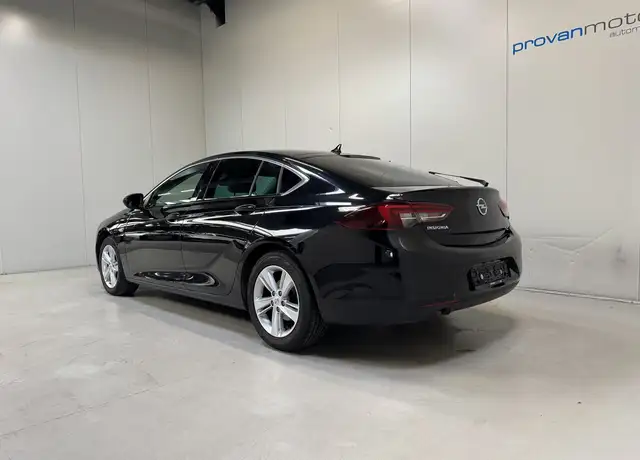Opel Insignia view 6