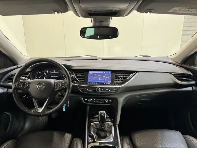 Opel Insignia view 11