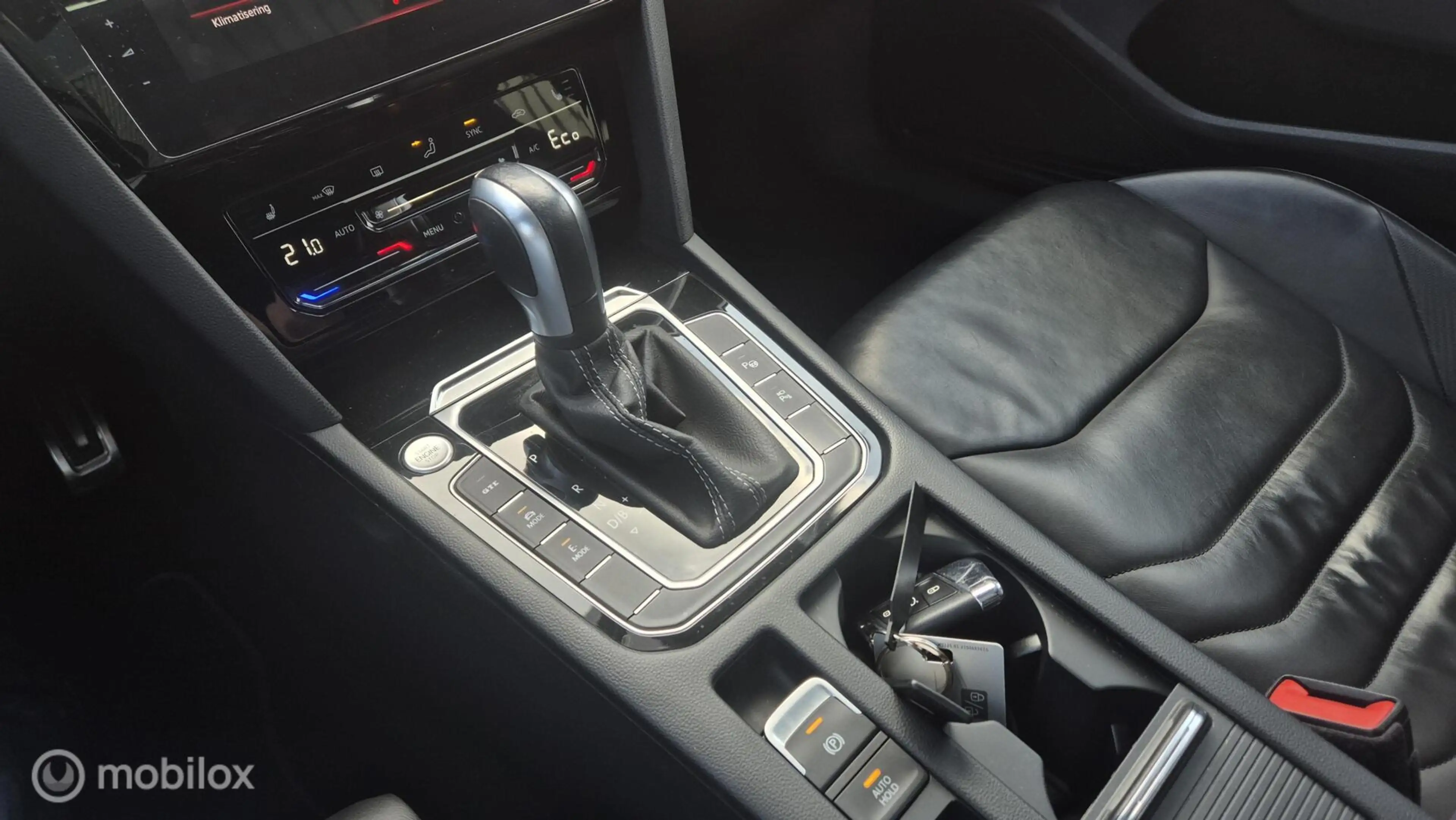 Volkswagen Arteon Shooting Brake 1.4 TSI eHybrid R-Line, pan — photo 11