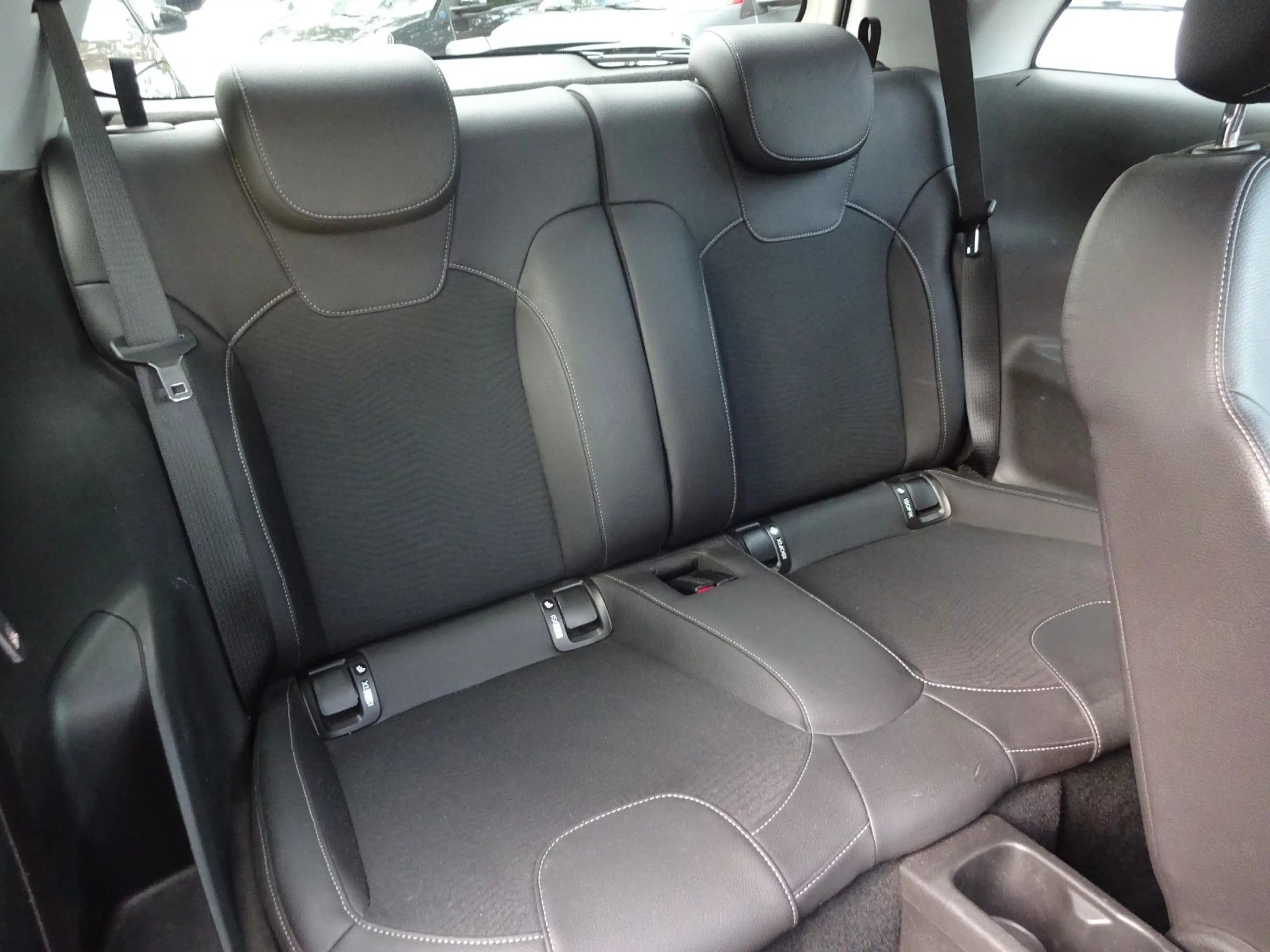 Opel Adam Jam,Klima,Teilleder,Apple CarPlay — photo 13