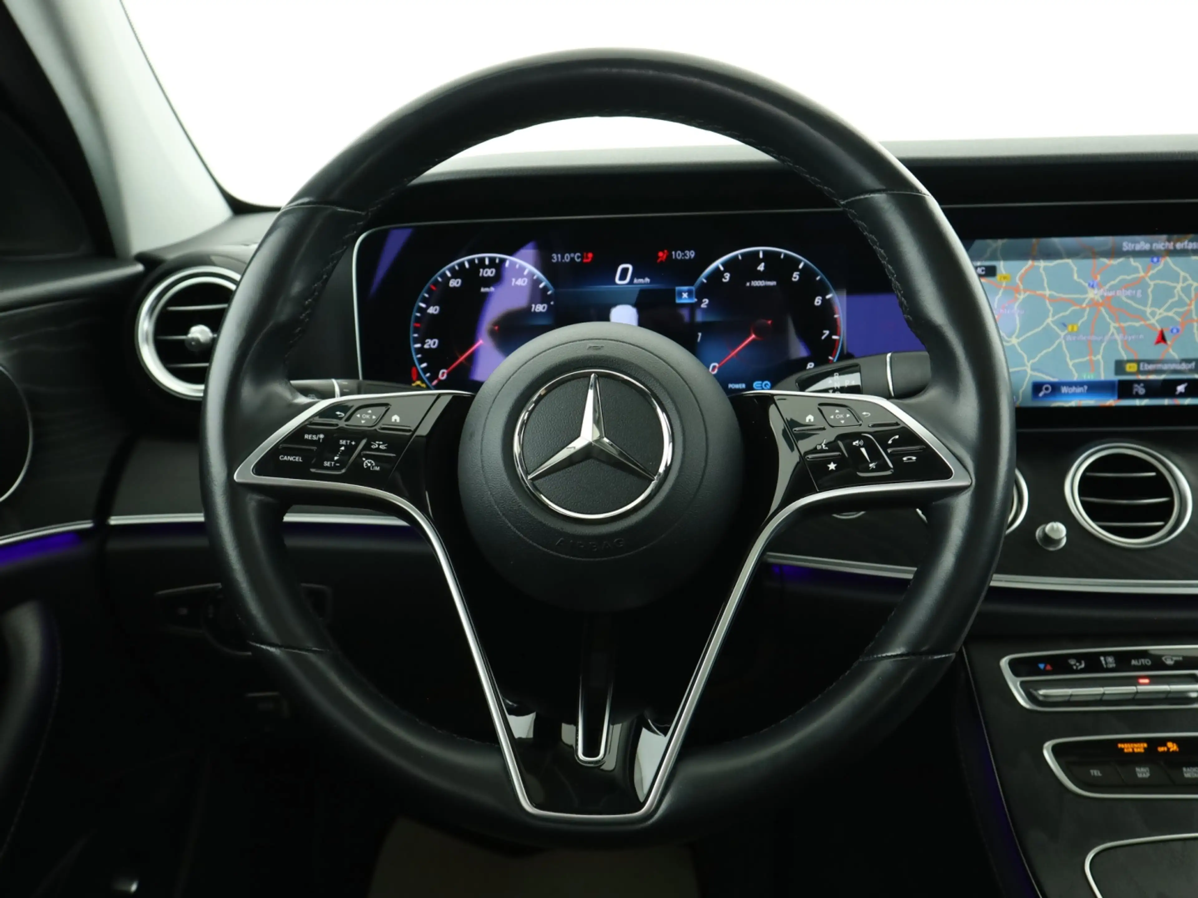 Mercedes-Benz E 450 4M AHK*Multibeam*SDach*HUD*Memory*Airmatic — photo 11