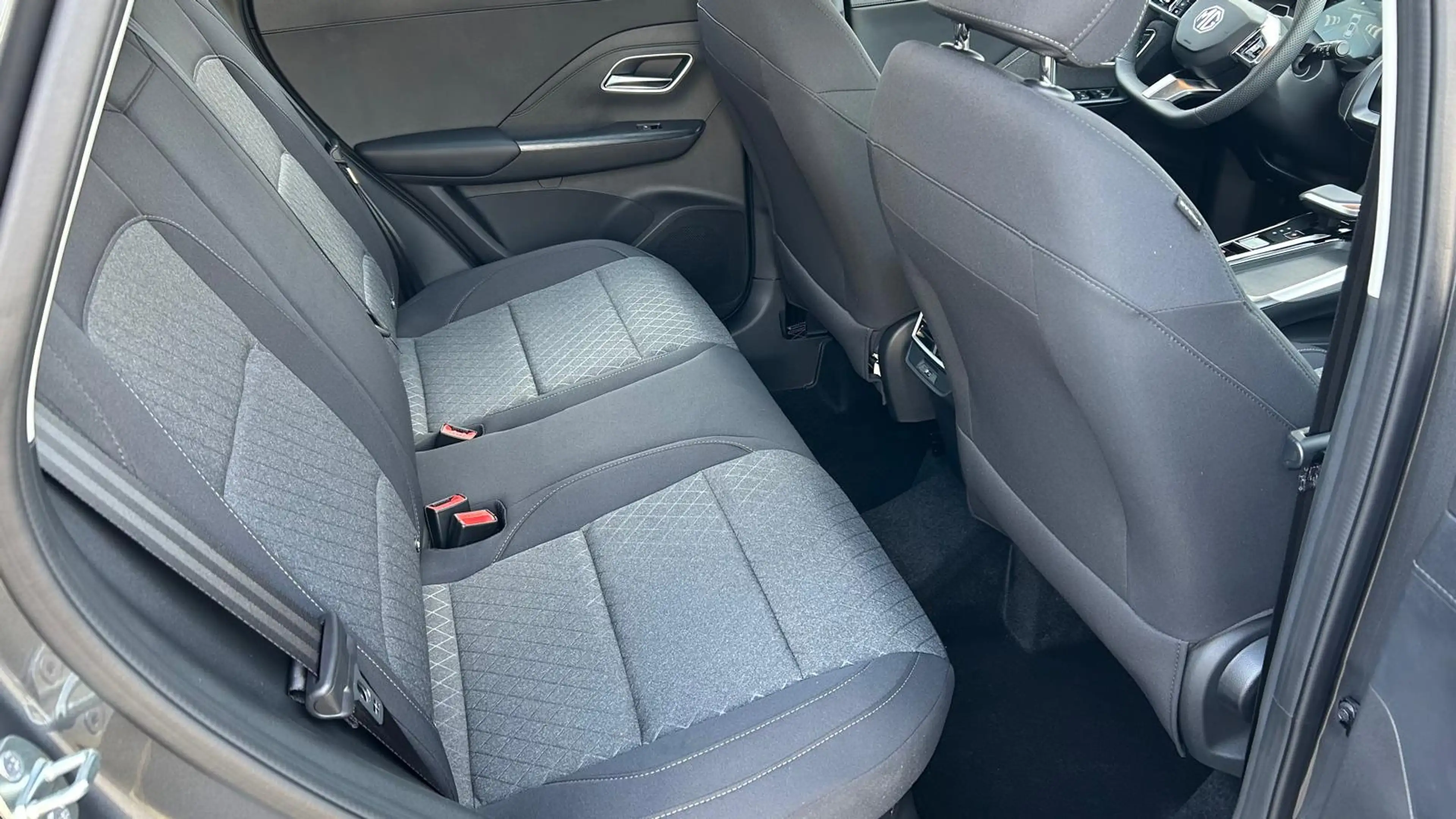 MG ZS 1.5 Hybrid+ Comfort - Nieuw 08/2026! - Winterpack! - 7j garantie! — photo 12