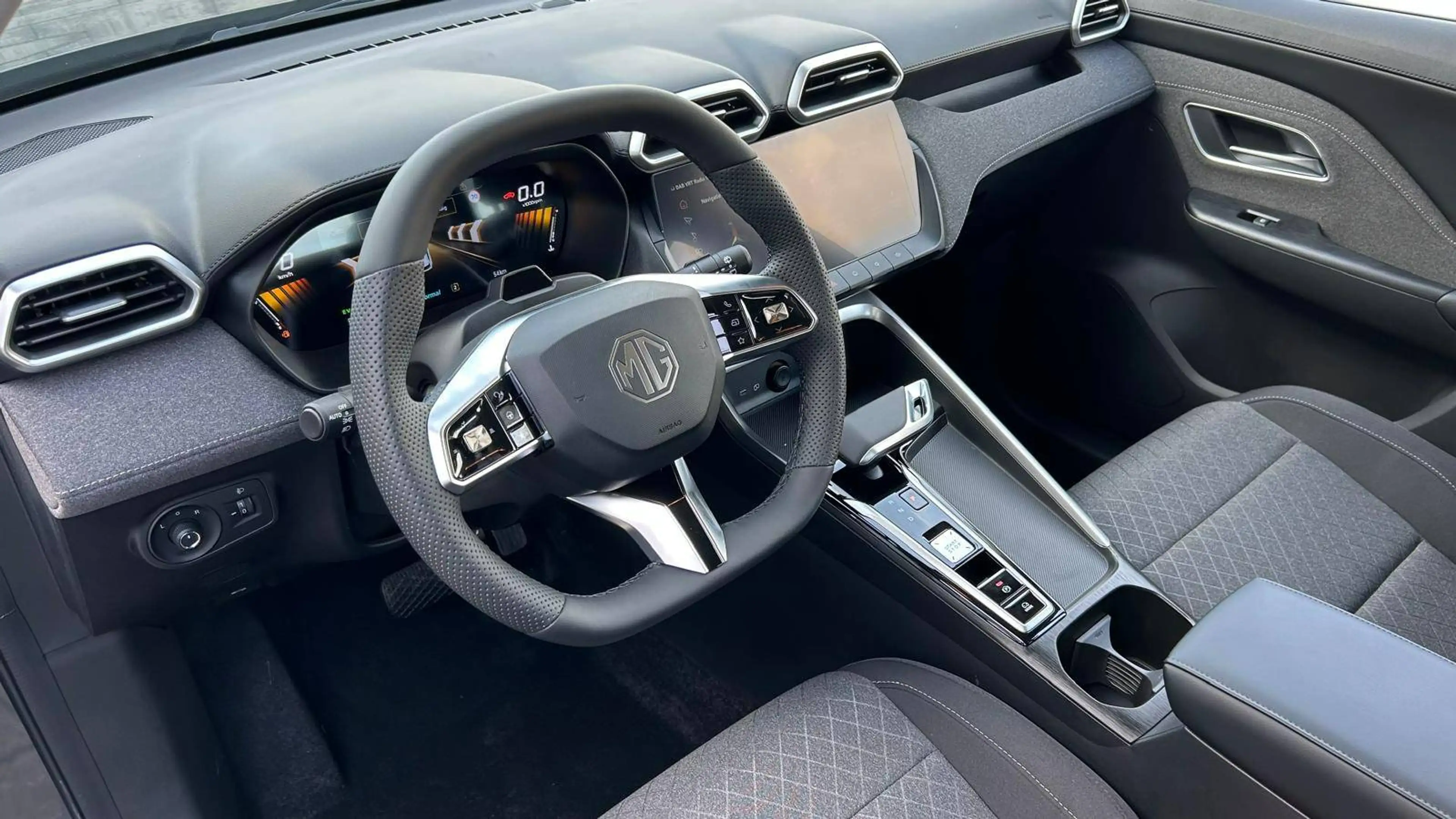 MG ZS 1.5 Hybrid+ Comfort - Nieuw 08/2026! - Winterpack! - 7j garantie! — photo 9