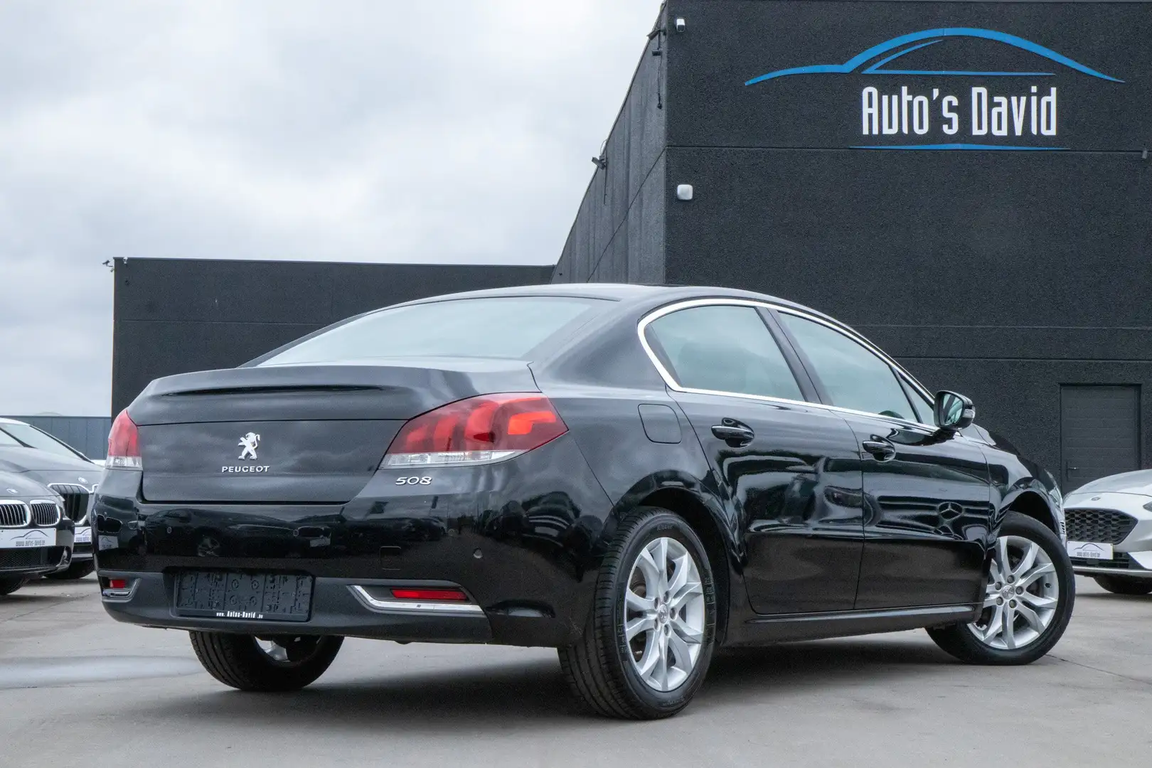 Peugeot 508 508 1.6 BlueHDi / CAMERA / AIRCO / CRUISECONTROL Zwart - 2