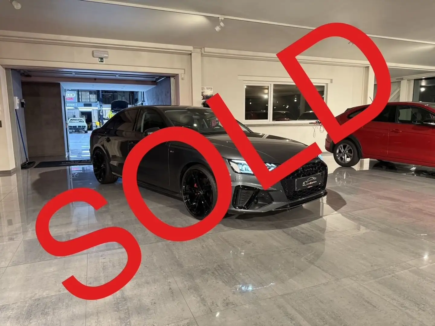 Audi A4 SOLD BIJ GARAGE VRIENS YVES BV!!!!! Grau - 1