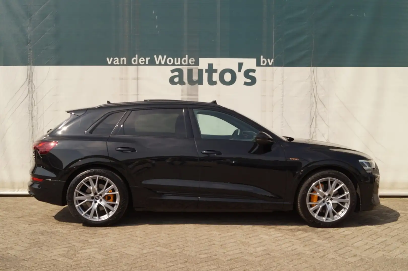 Audi e-tron 55 Quattro 95kWh S-Line -PANO-ECC-NAVI-PDC- Schwarz - 2