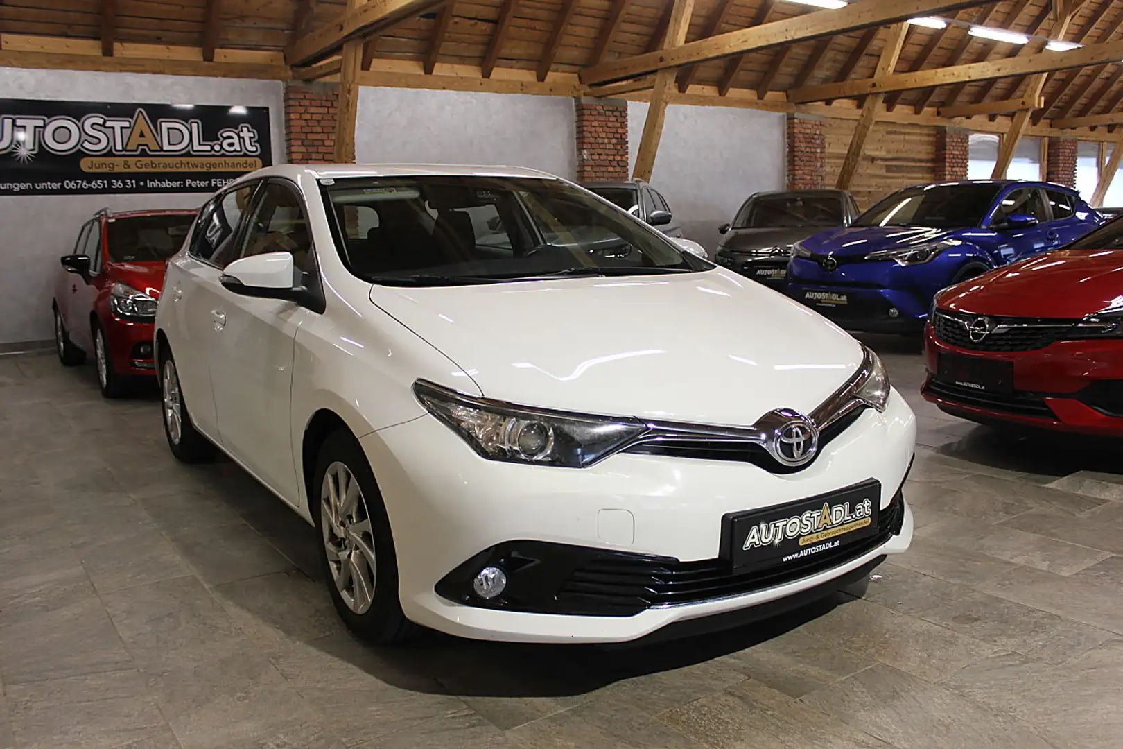 Toyota Auris 1.2 Turbo/1.BESITZ!!-KAMERA-ALU-TOP!! Weiß - 2