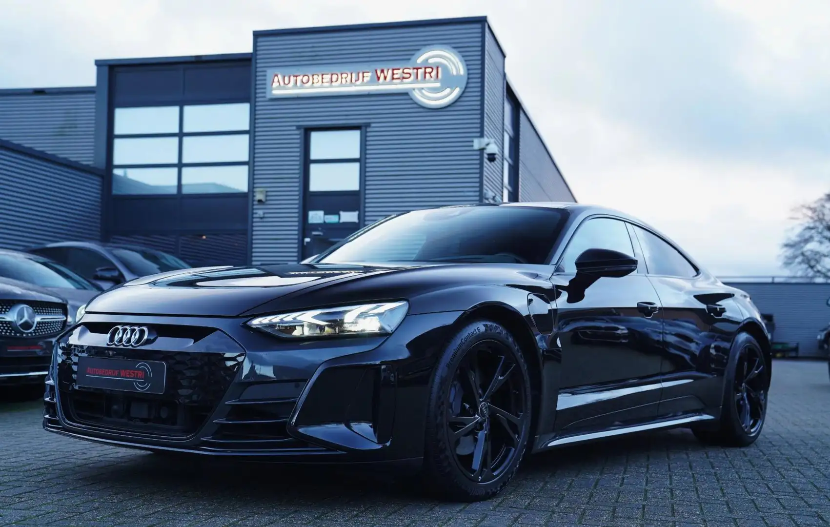 Audi e-tron GT GT 93 kWh | Panorama | Luxe Leder | Camera | Head Zwart - 1