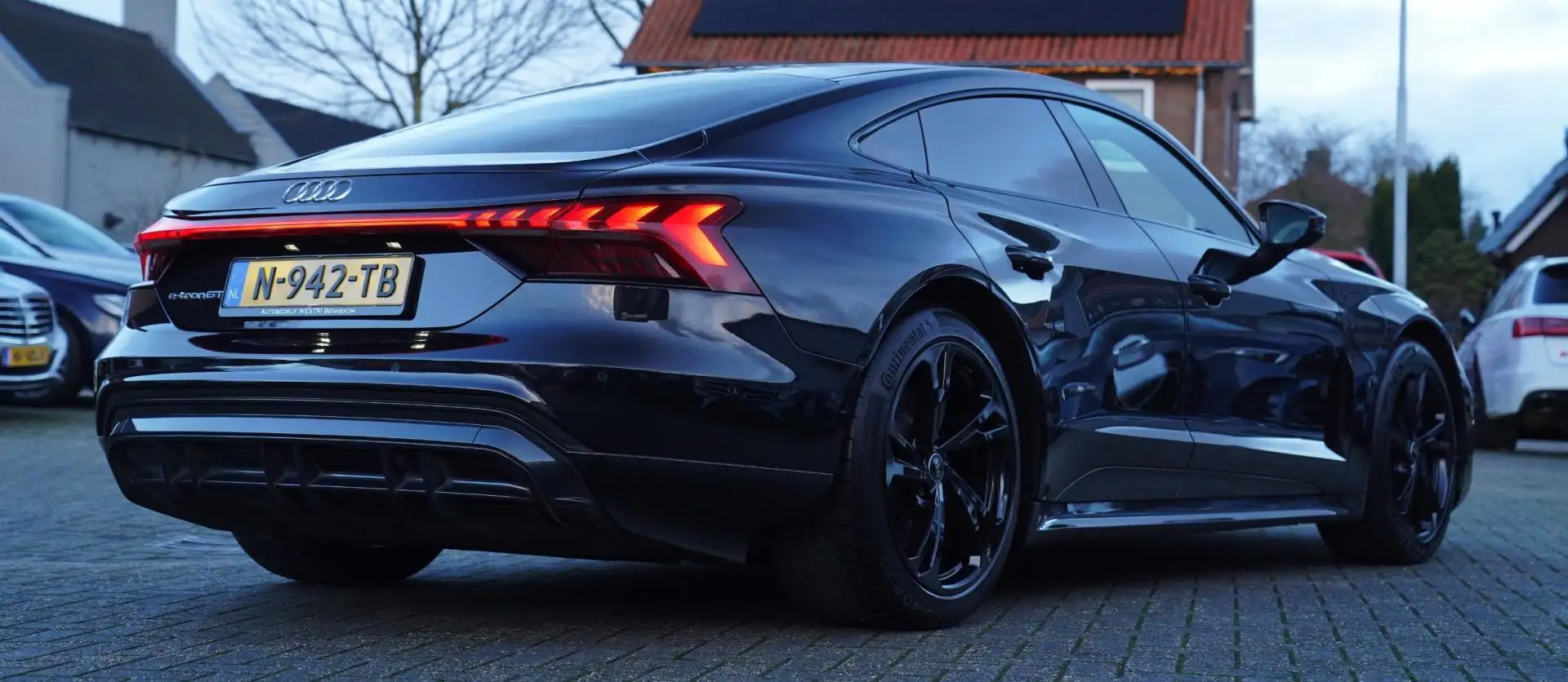 Audi e-tron GT GT 93 kWh | Panorama | Luxe Leder | Camera | Head Zwart - 2
