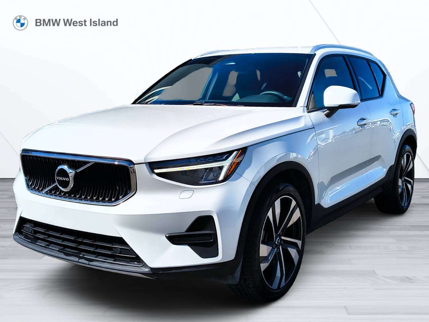2023 Volvo XC40 B4 AWD Core Base