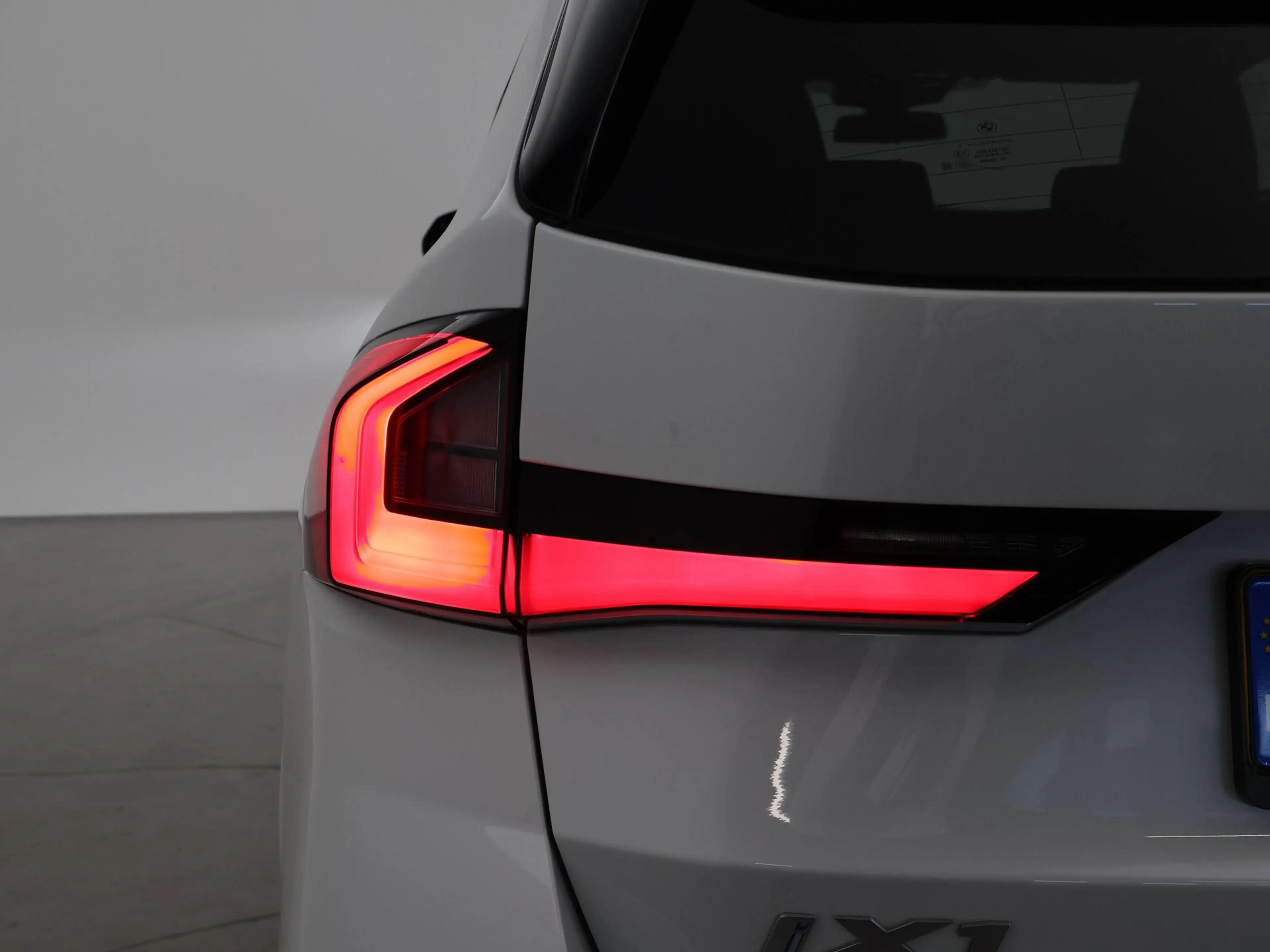 BMW iX1 eDrive20 67 kWh M-SPORT *46 KM NIEUW* + PANORAMA | — photo 17