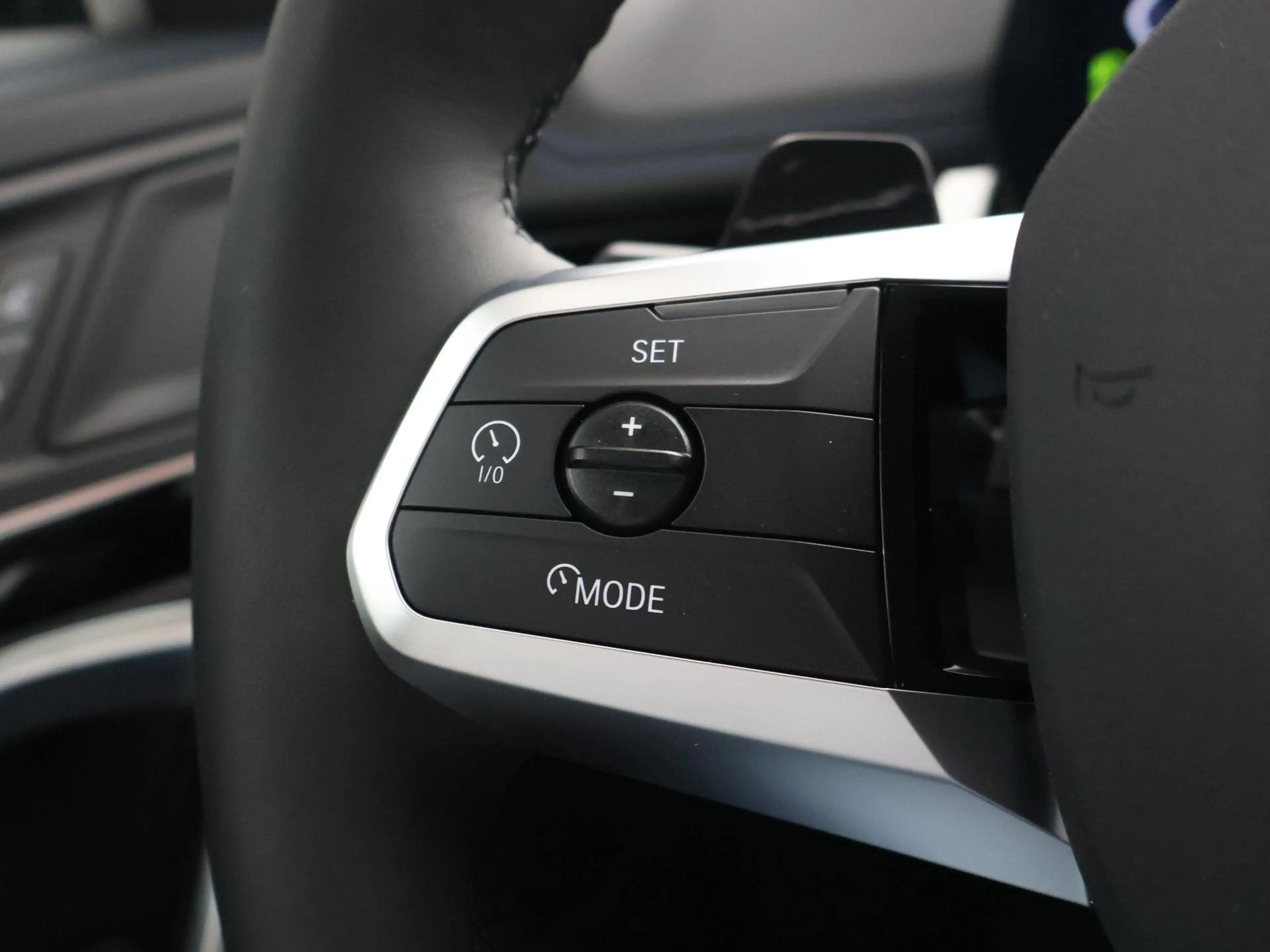 BMW iX1 eDrive20 67 kWh M-SPORT *46 KM NIEUW* + PANORAMA | — photo 36