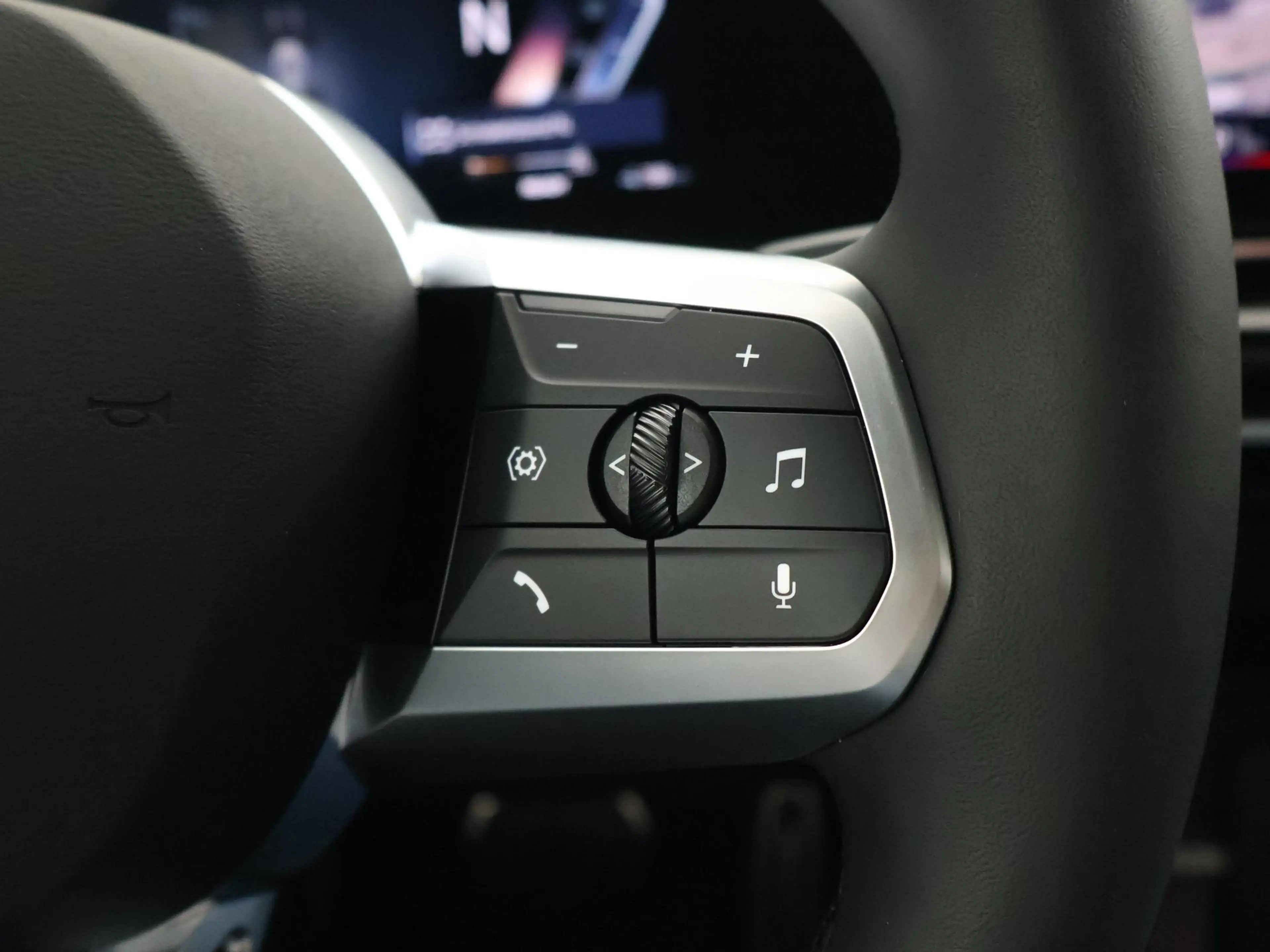 BMW iX1 eDrive20 67 kWh M-SPORT *46 KM NIEUW* + PANORAMA | — photo 37