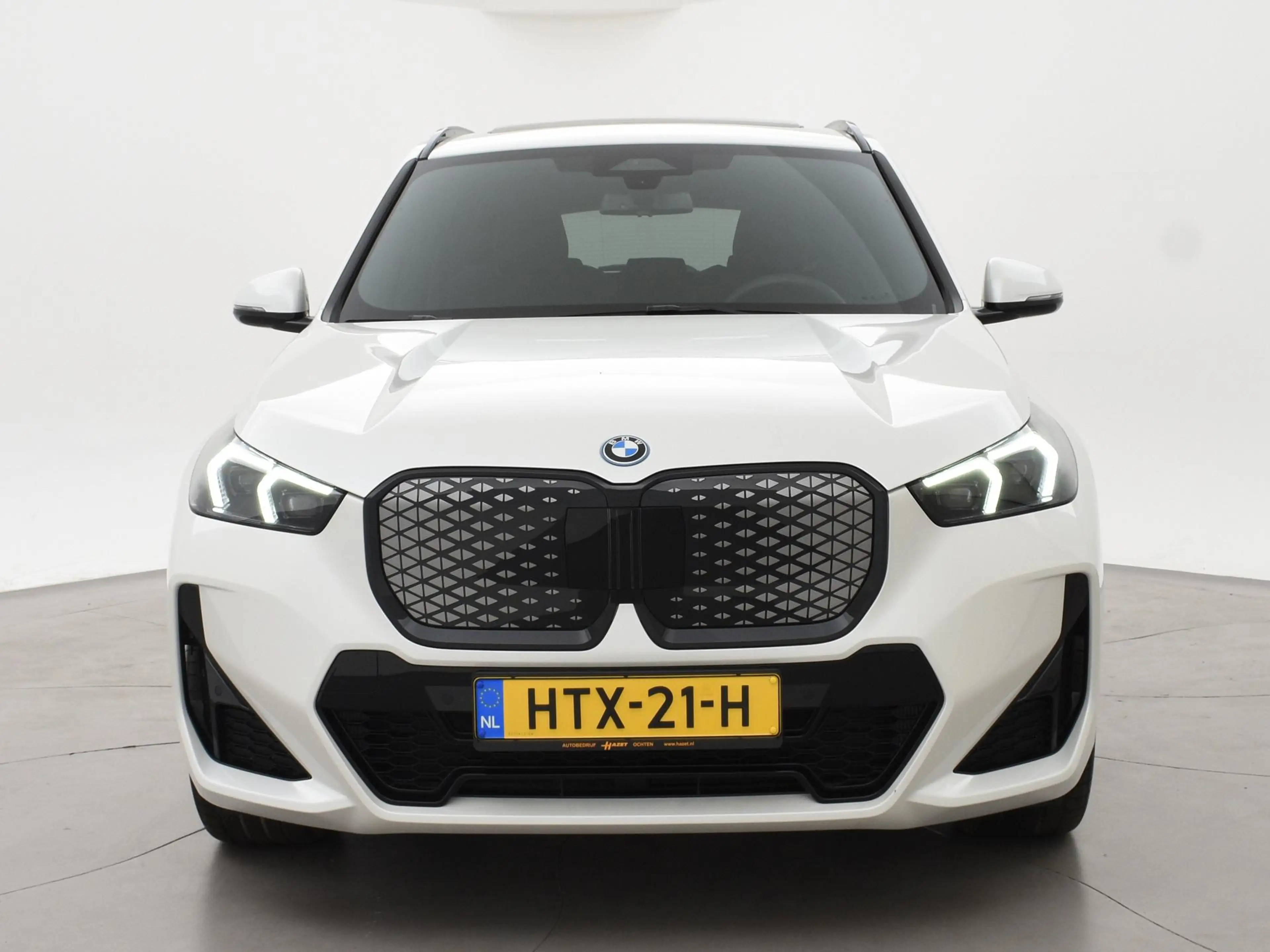BMW iX1 eDrive20 67 kWh M-SPORT *46 KM NIEUW* + PANORAMA | — photo 9