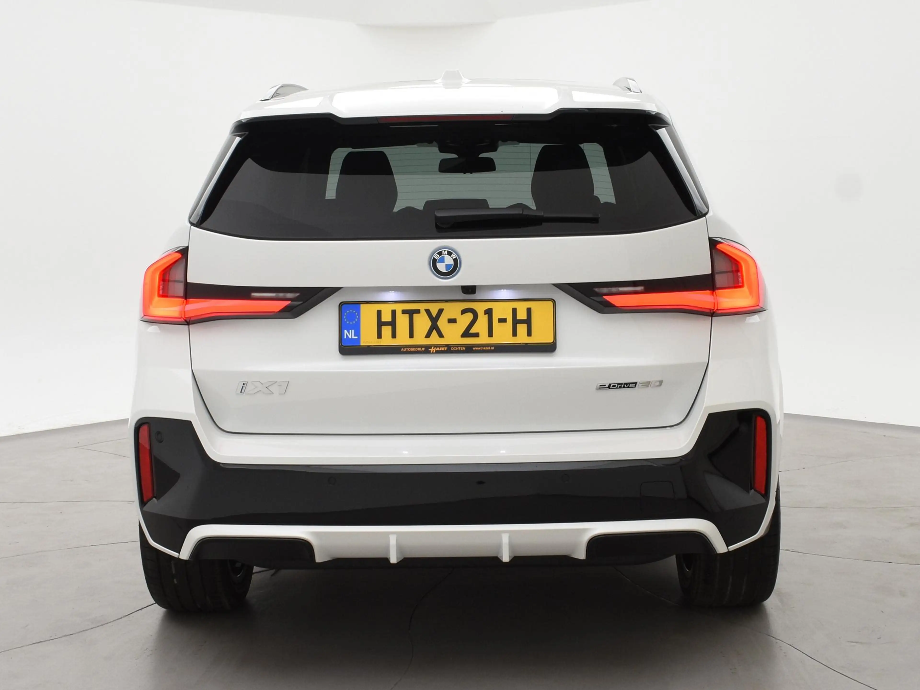 BMW iX1 eDrive20 67 kWh M-SPORT *46 KM NIEUW* + PANORAMA | — photo 10