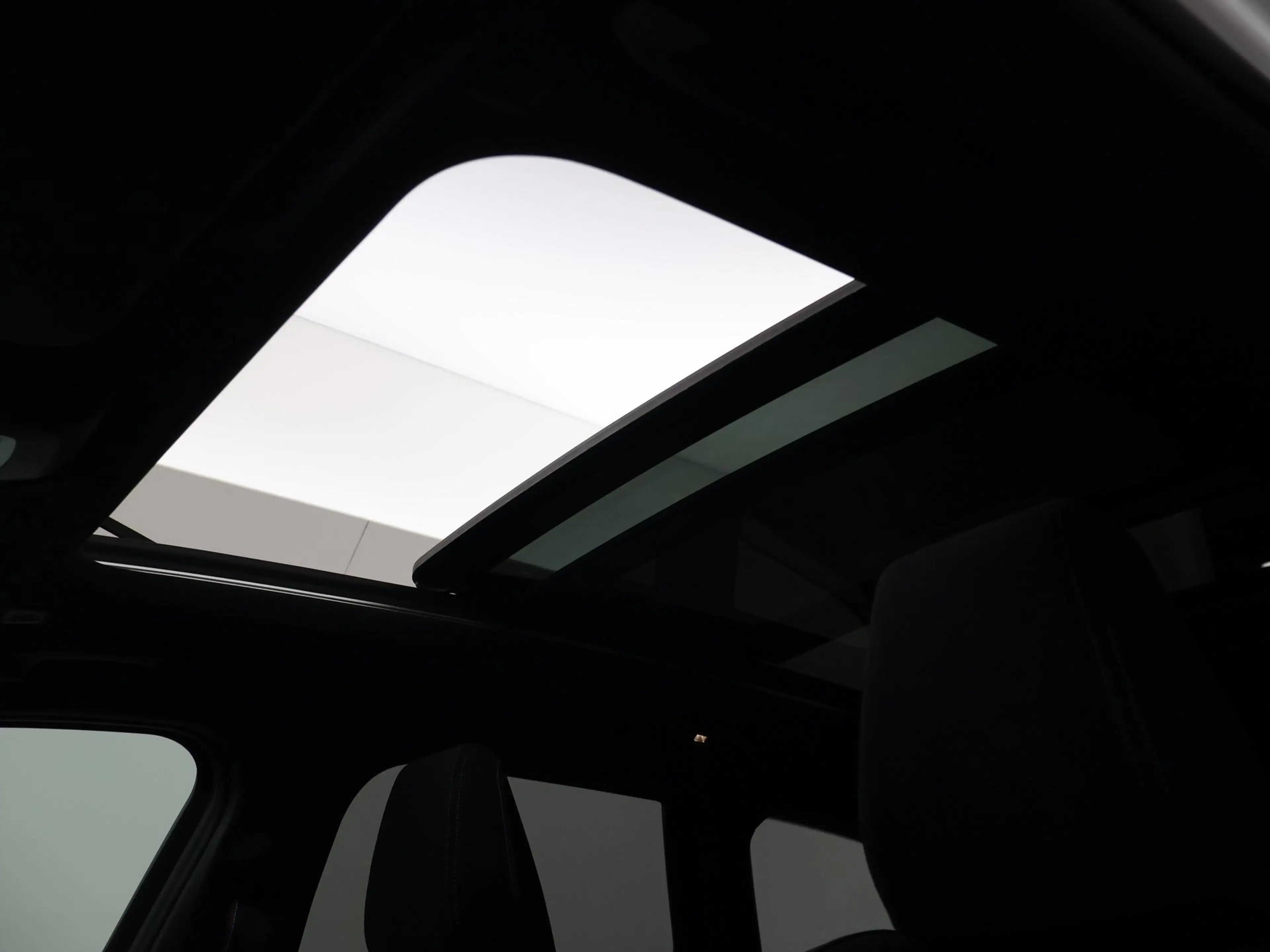 BMW iX1 eDrive20 67 kWh M-SPORT *46 KM NIEUW* + PANORAMA | — photo 30