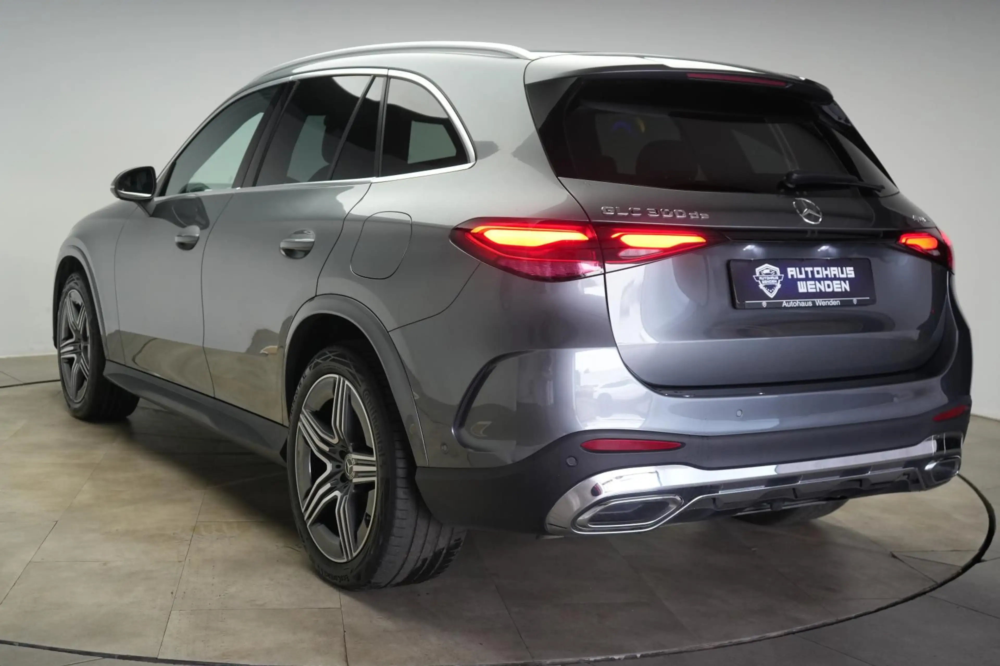 Mercedes-Benz GLC 300 de 4Matic AMG Line AHK/Leder/Kamera — photo 7