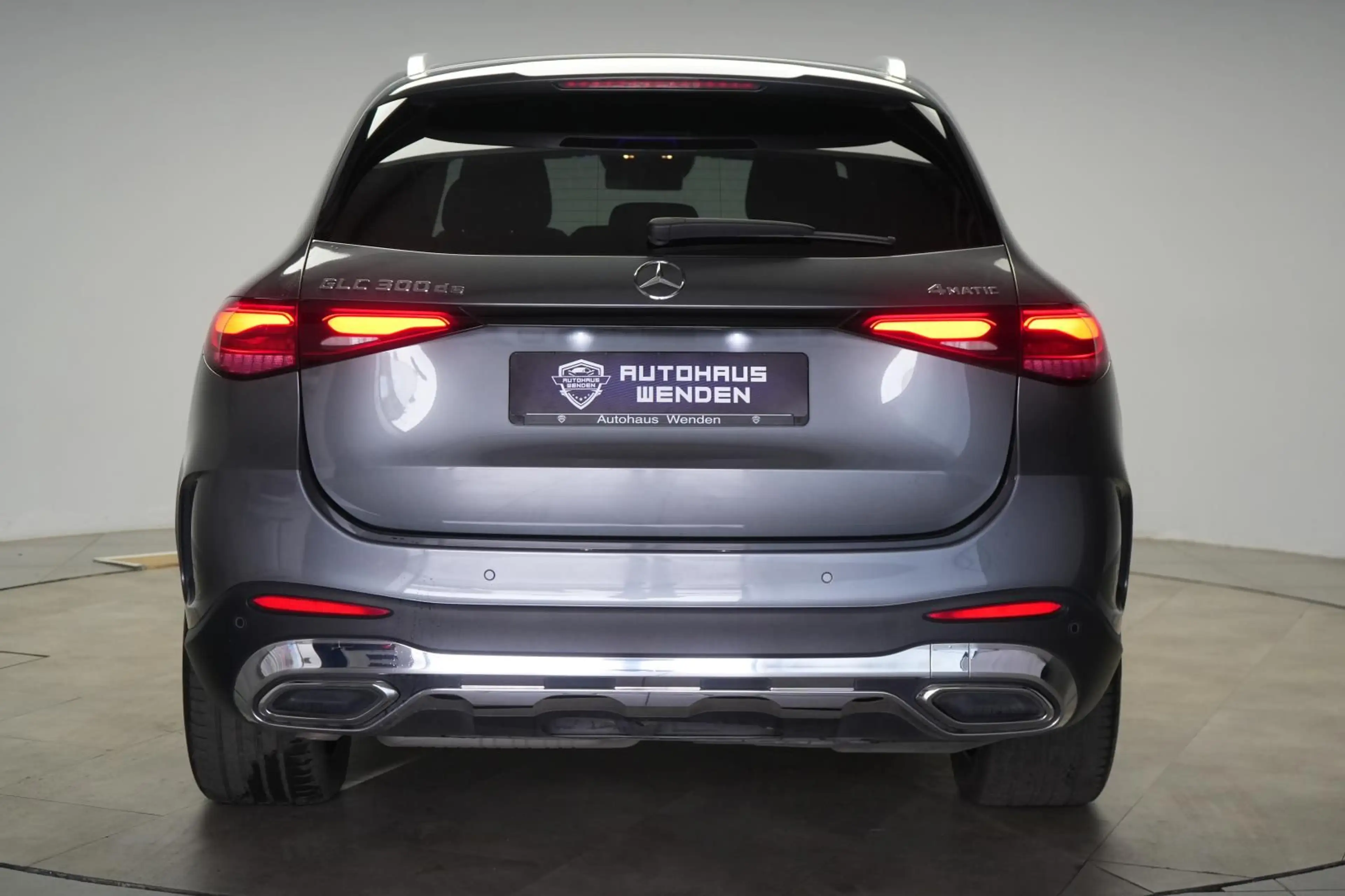 Mercedes-Benz GLC 300 de 4Matic AMG Line AHK/Leder/Kamera — photo 6